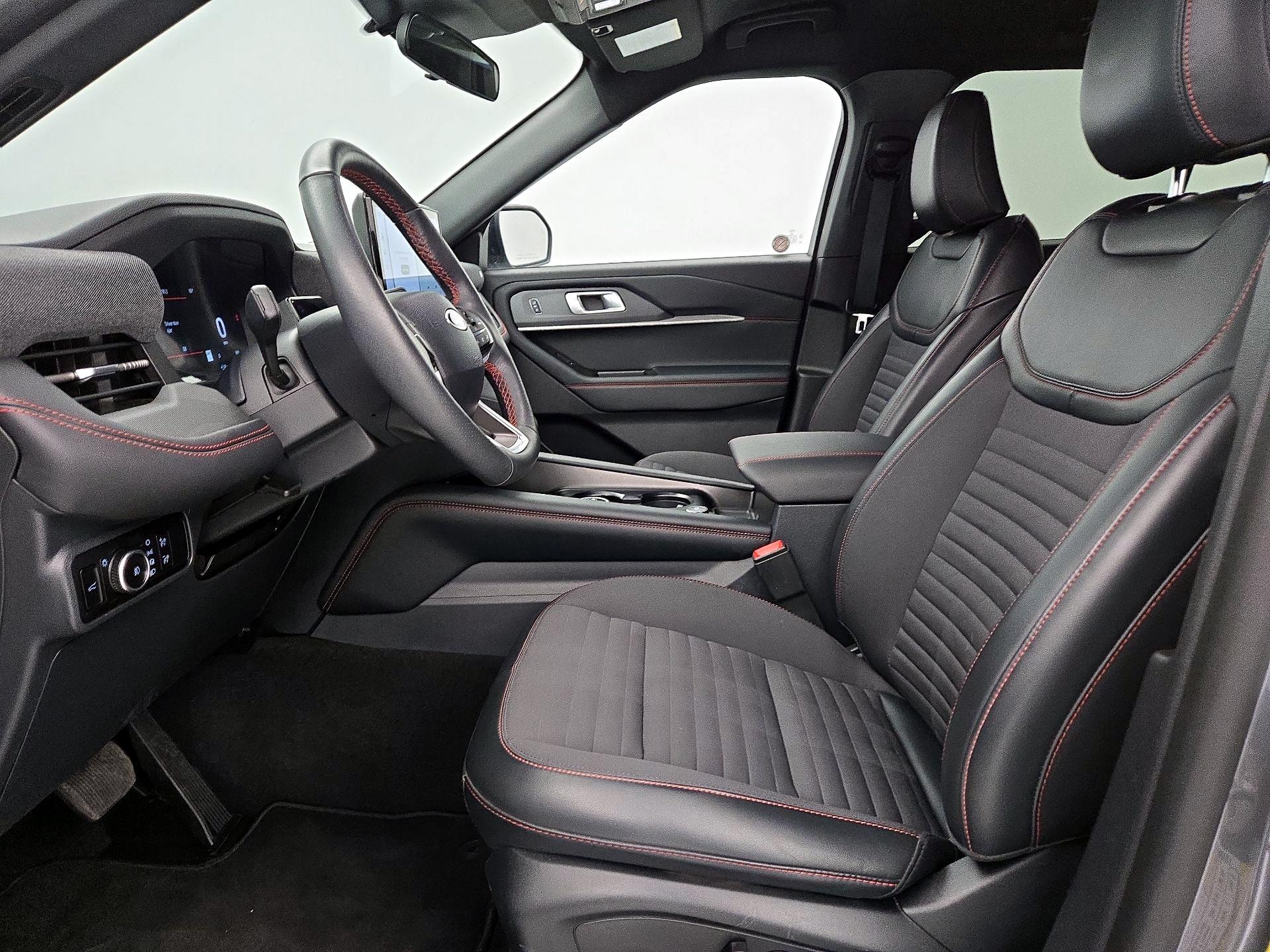 Thumbnail: 2025 Ford Explorer - 11