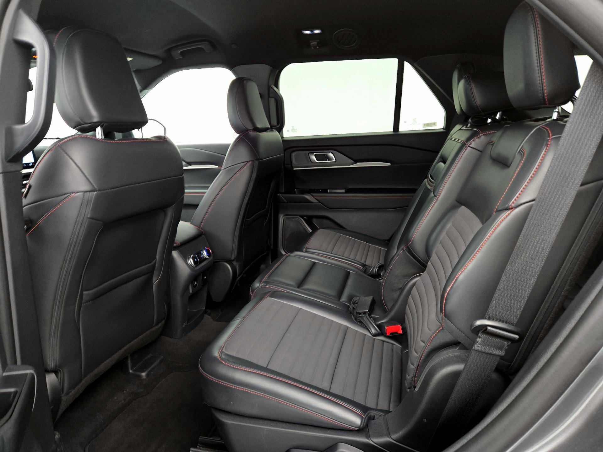 Thumbnail: 2025 Ford Explorer - 20