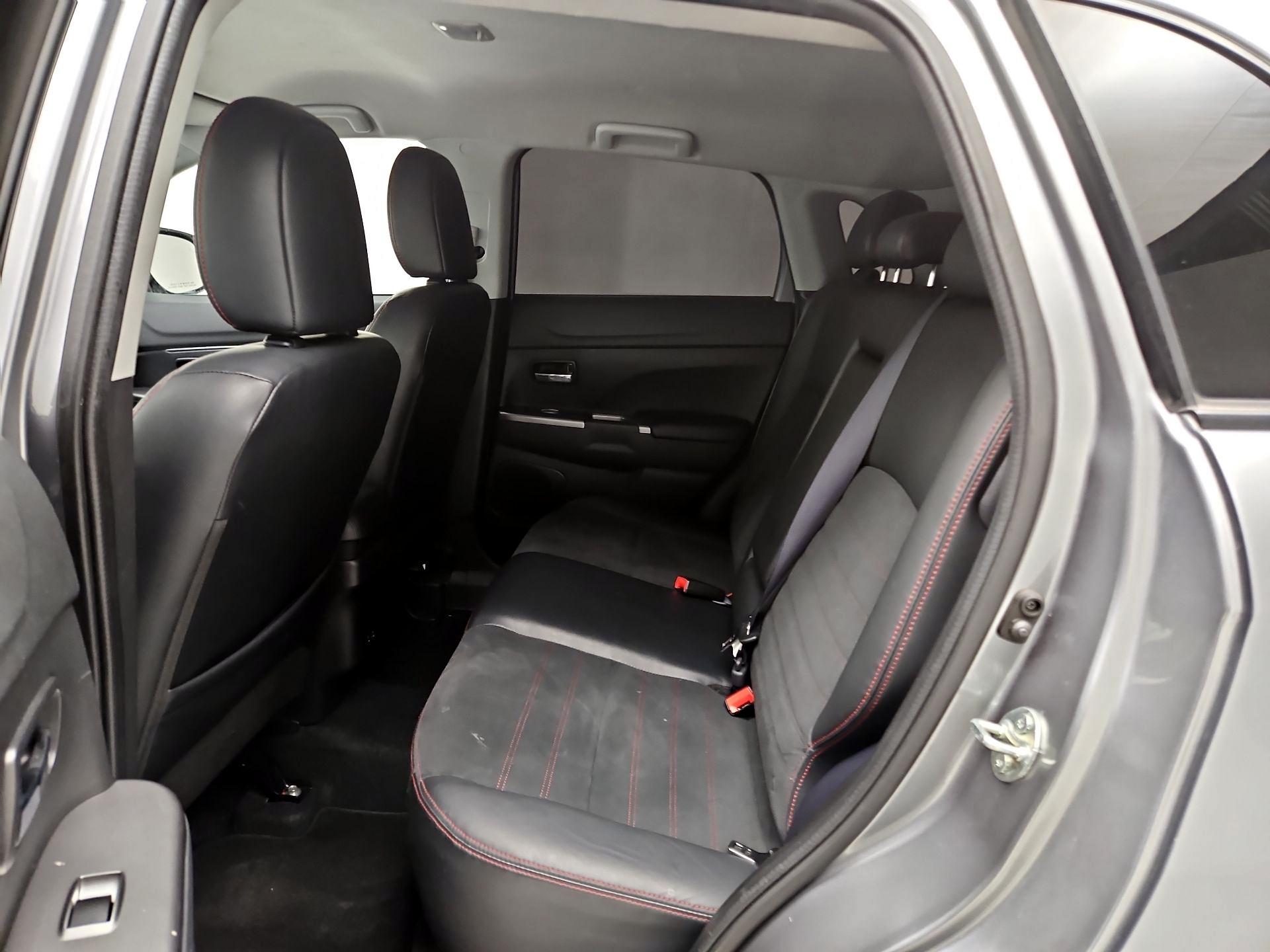 Thumbnail: 2022 Mitsubishi Outlander Sport - 19