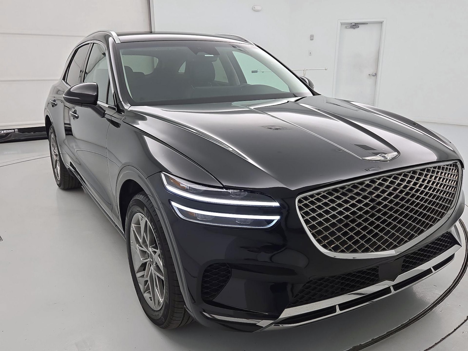 2025 GENESIS GV70