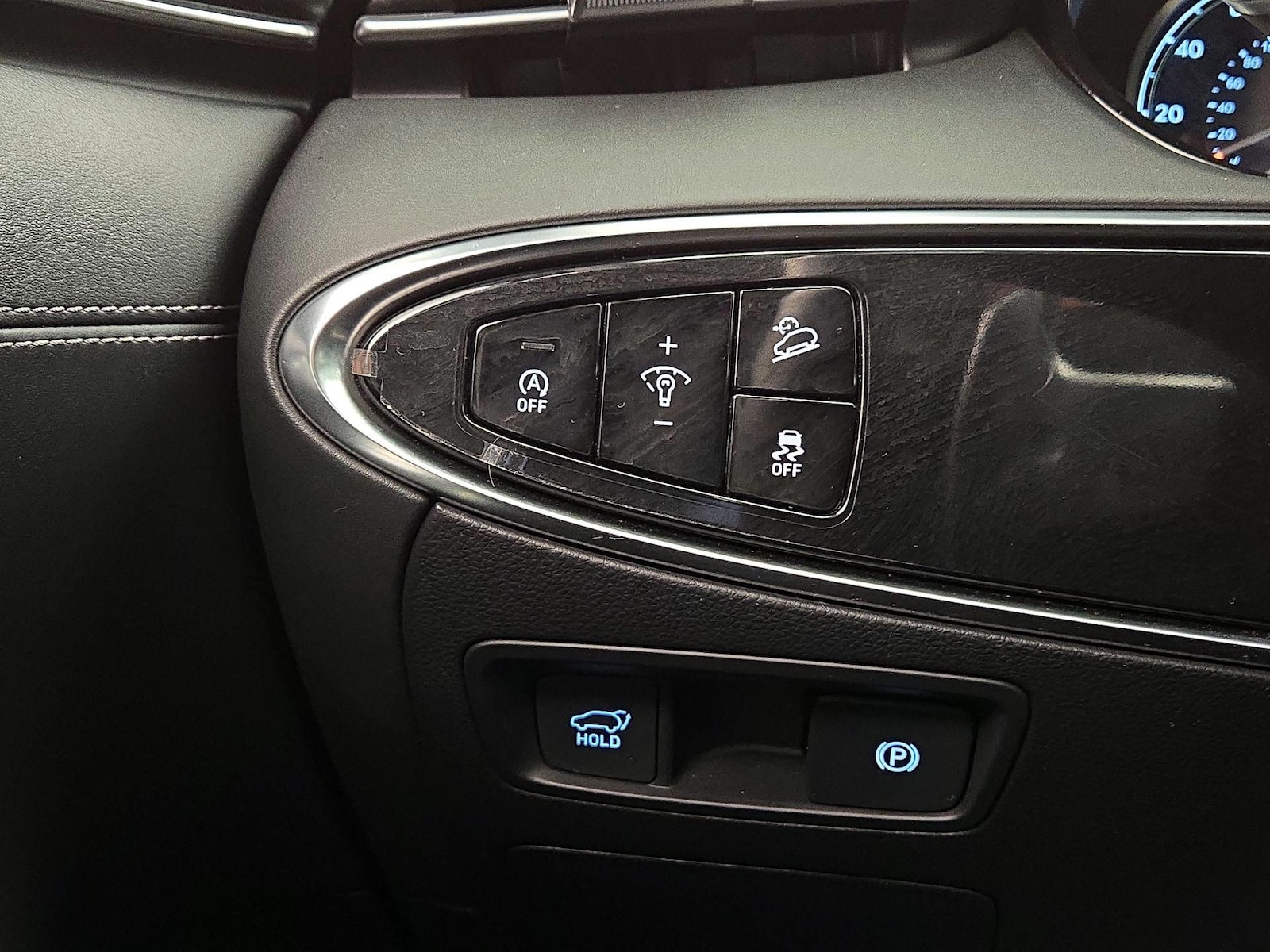2025 GENESIS GV70 Standard - Photo 12