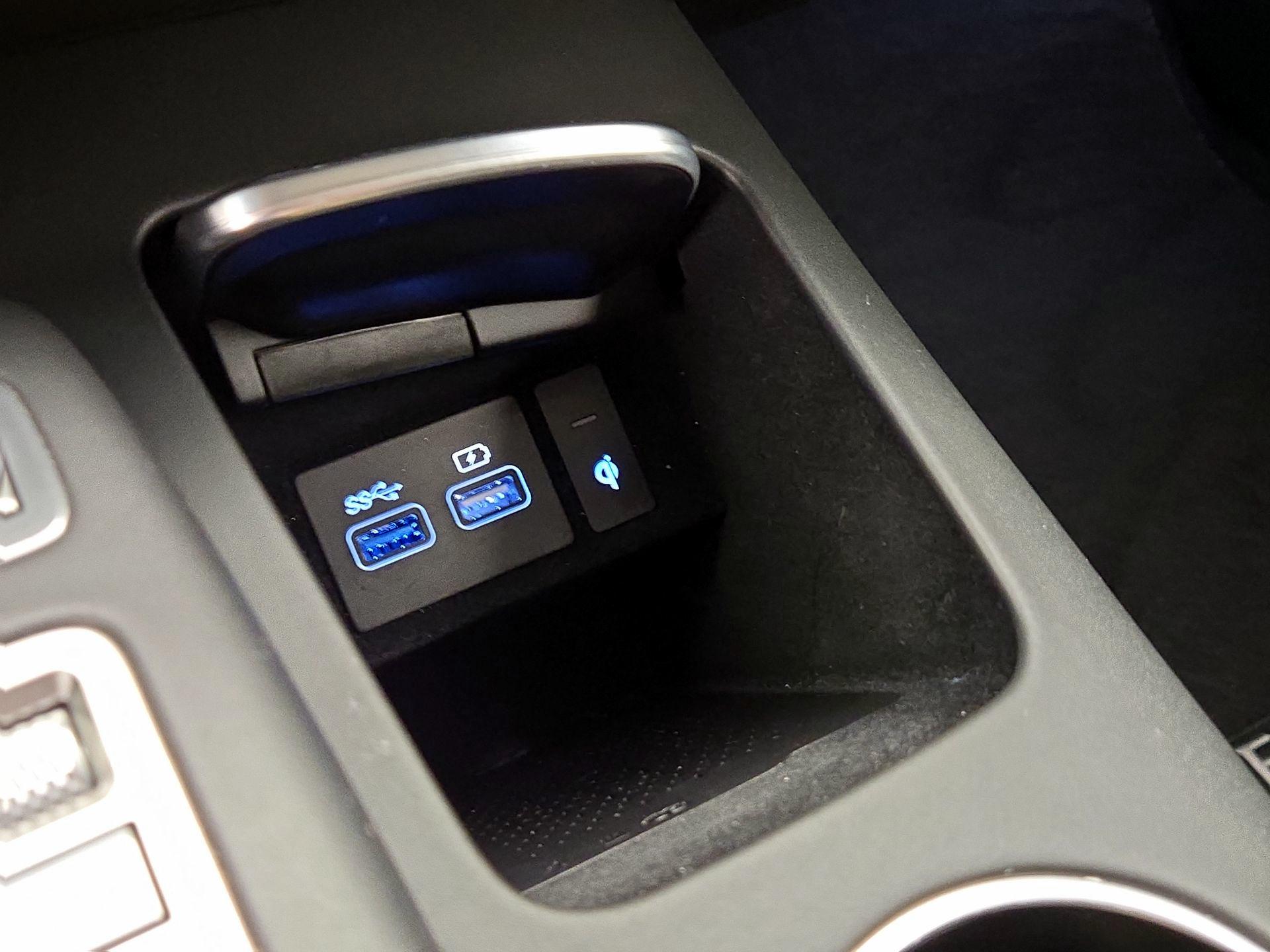 Thumbnail: 2025 Genesis GV70 - 17