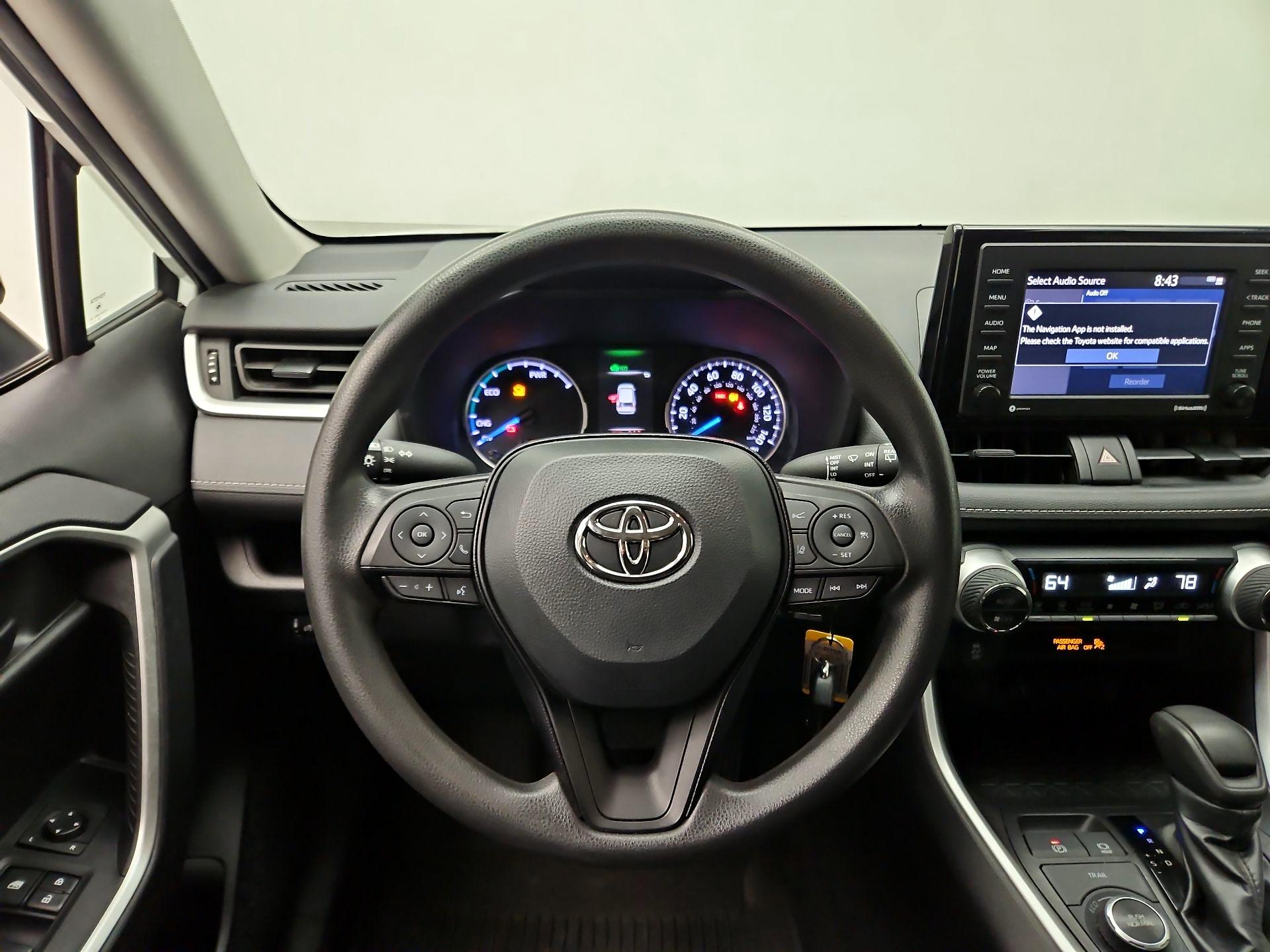 Thumbnail: 2021 Toyota RAV4 - 10