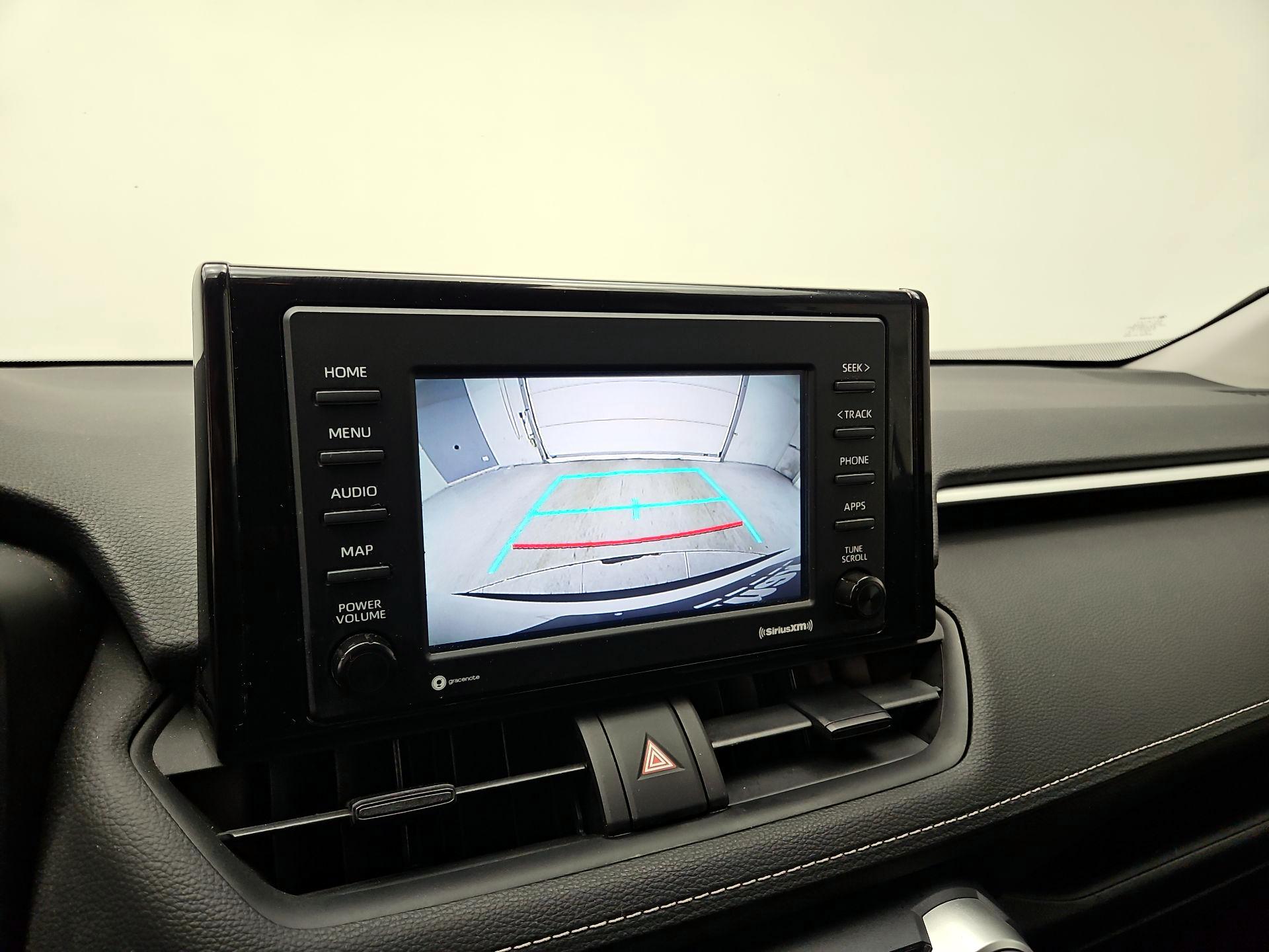 Thumbnail: 2021 Toyota RAV4 - 15