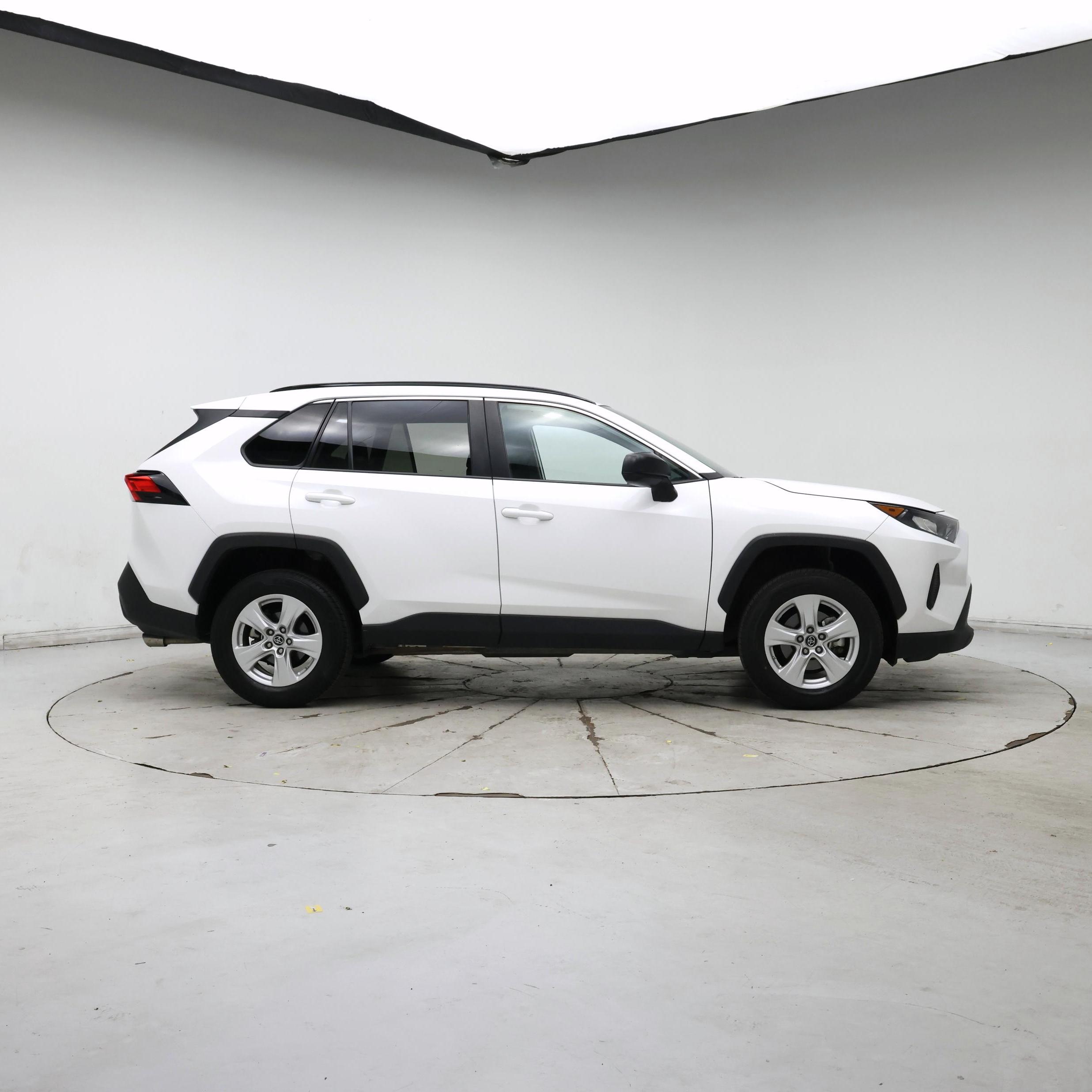 Thumbnail: 2021 Toyota RAV4 - 7