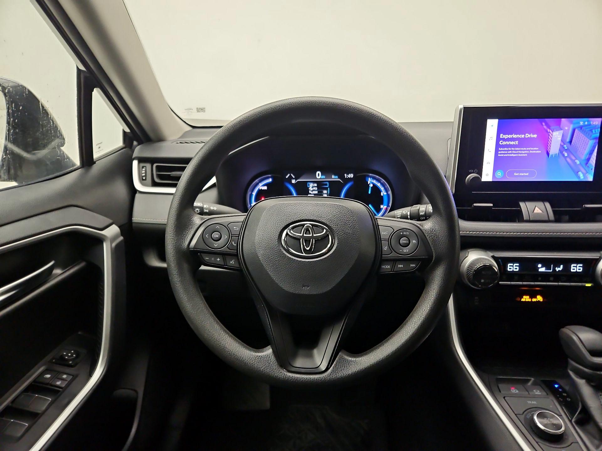 Thumbnail: 2025 Toyota RAV4 - 10