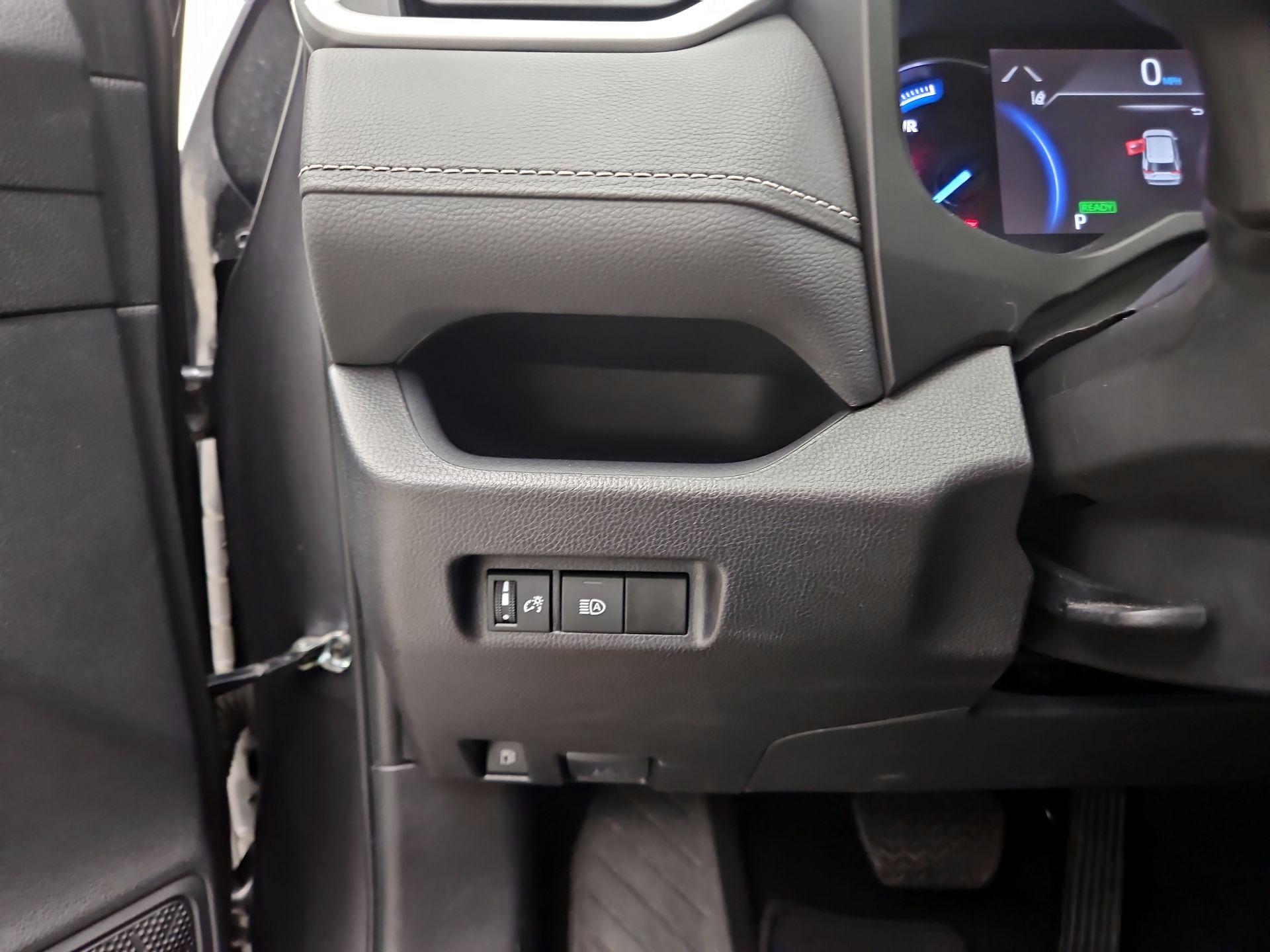 Thumbnail: 2025 Toyota RAV4 - 13