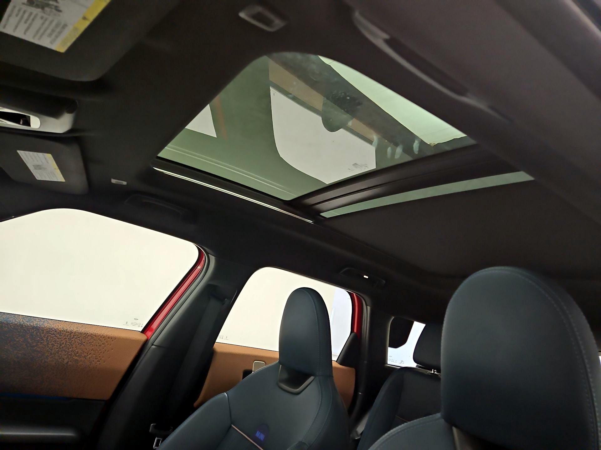 Thumbnail: 2025 MINI Cooper Countryman - 18