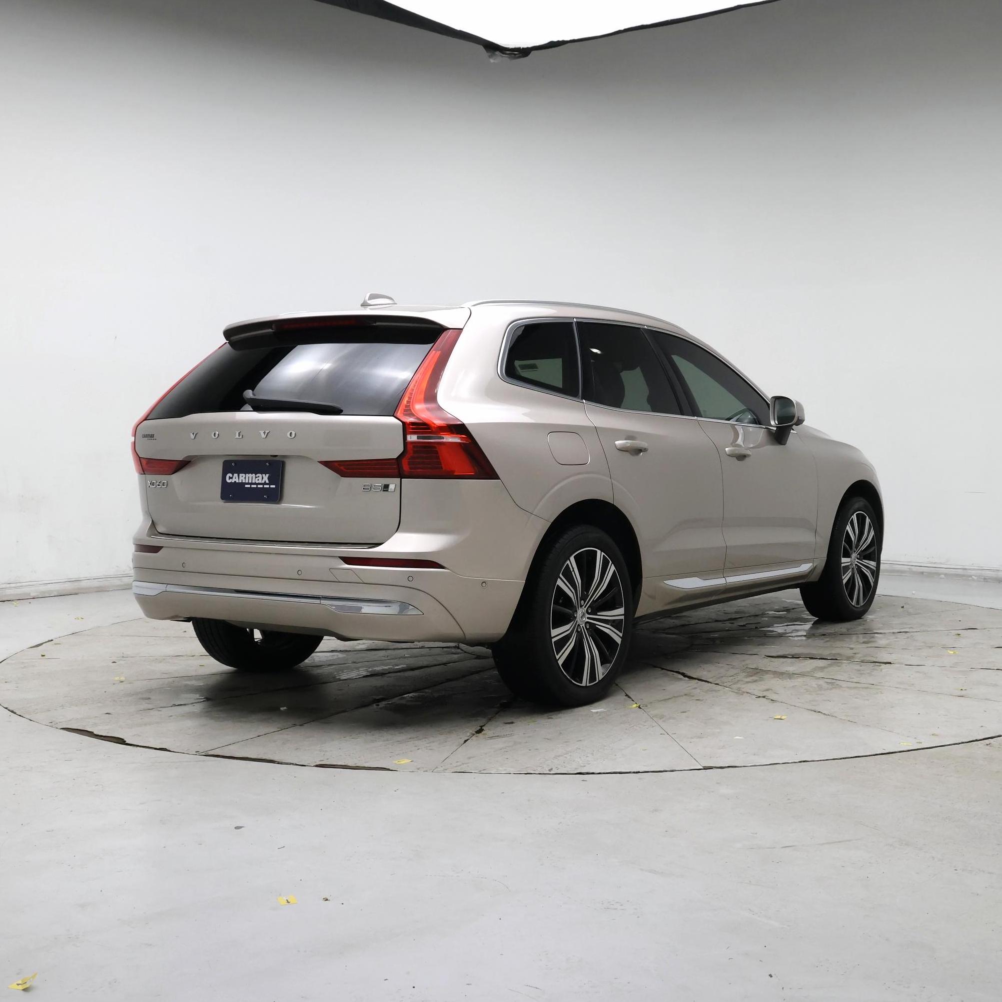 Thumbnail: 2023 Volvo XC60 - 8