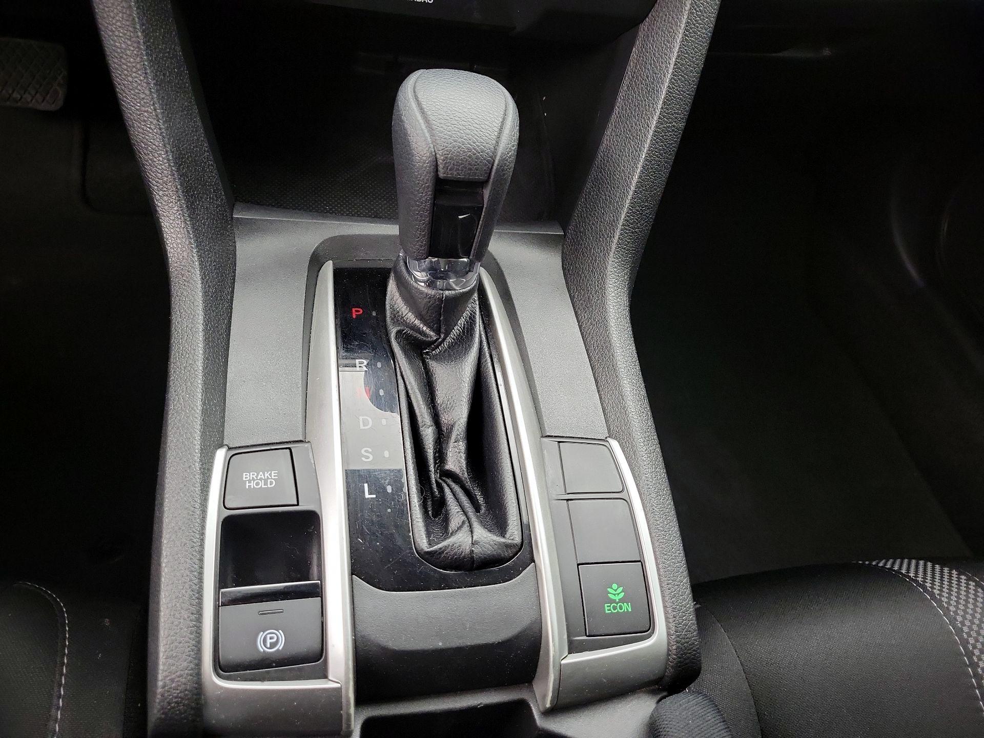 Thumbnail: 2019 Honda Civic - 17