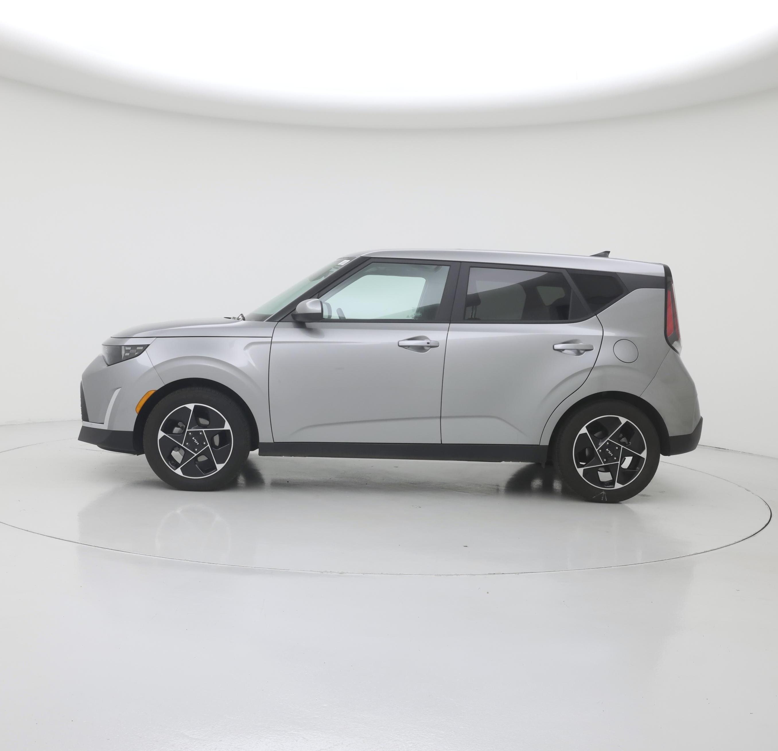 Thumbnail: 2023 Kia Soul - 3