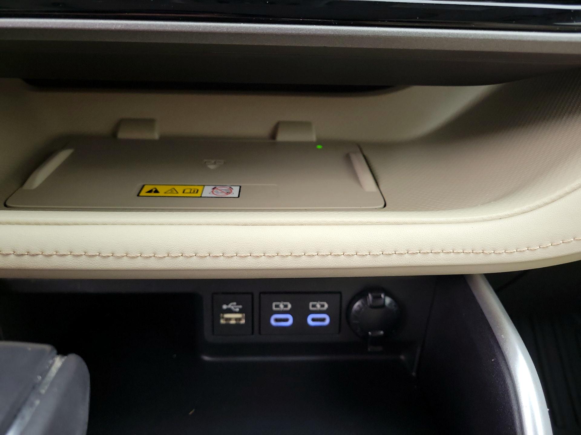 Thumbnail: 2023 Toyota Highlander - 18