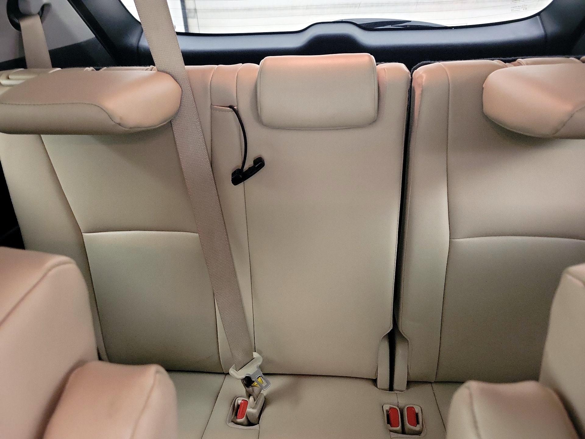 Thumbnail: 2023 Toyota Highlander - 20