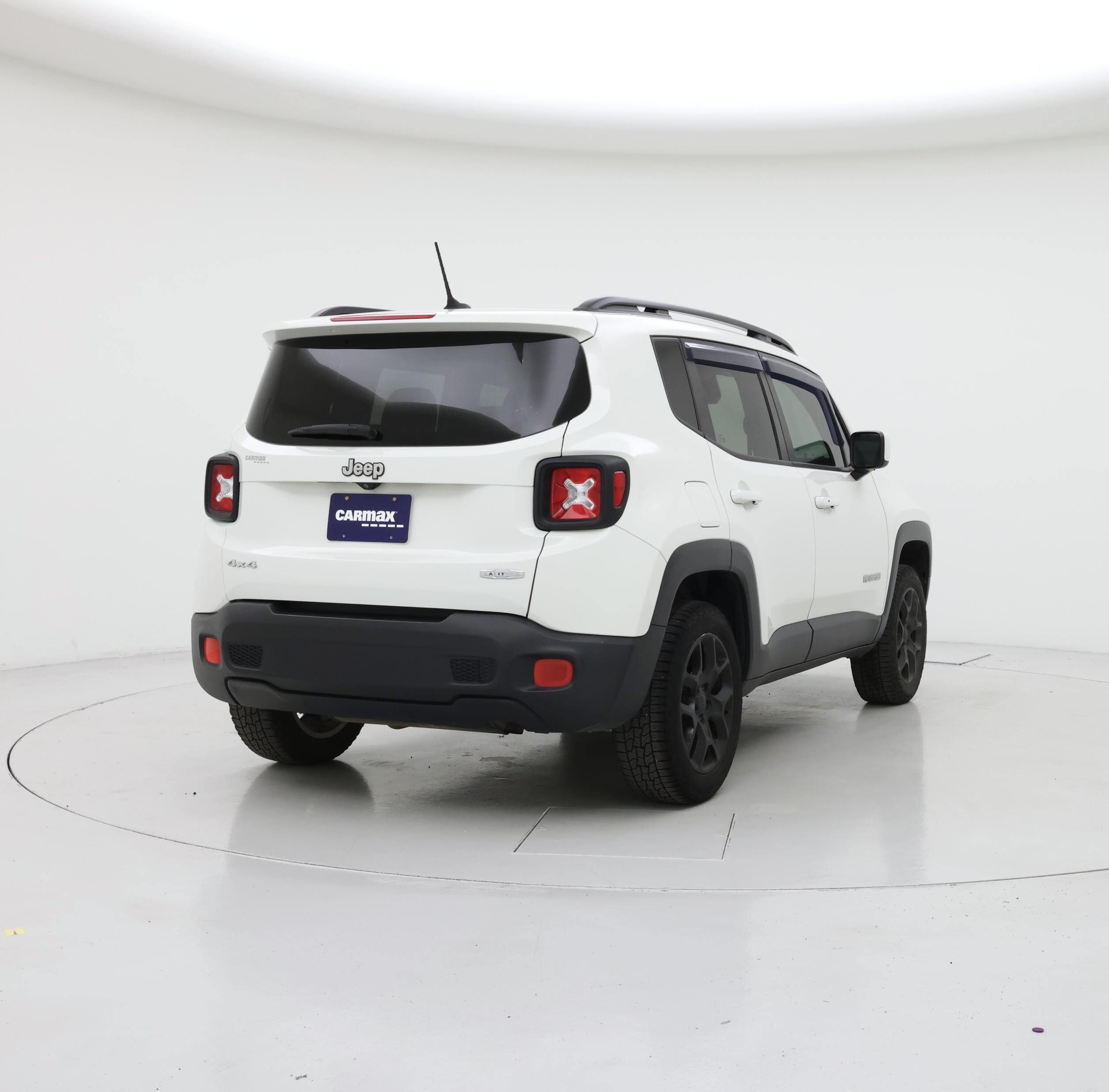 Thumbnail: 2017 Jeep Renegade - 8