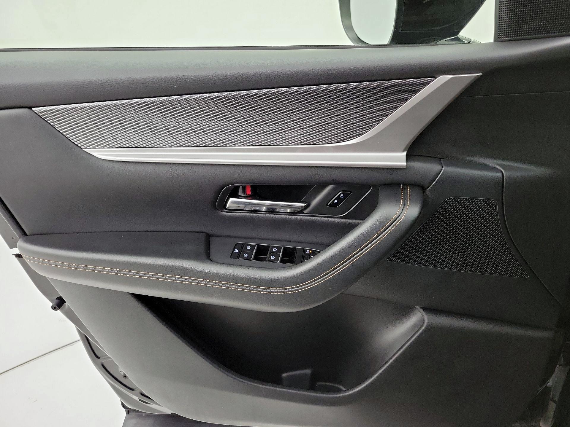 Thumbnail: 2025 Mazda CX-70 - 12