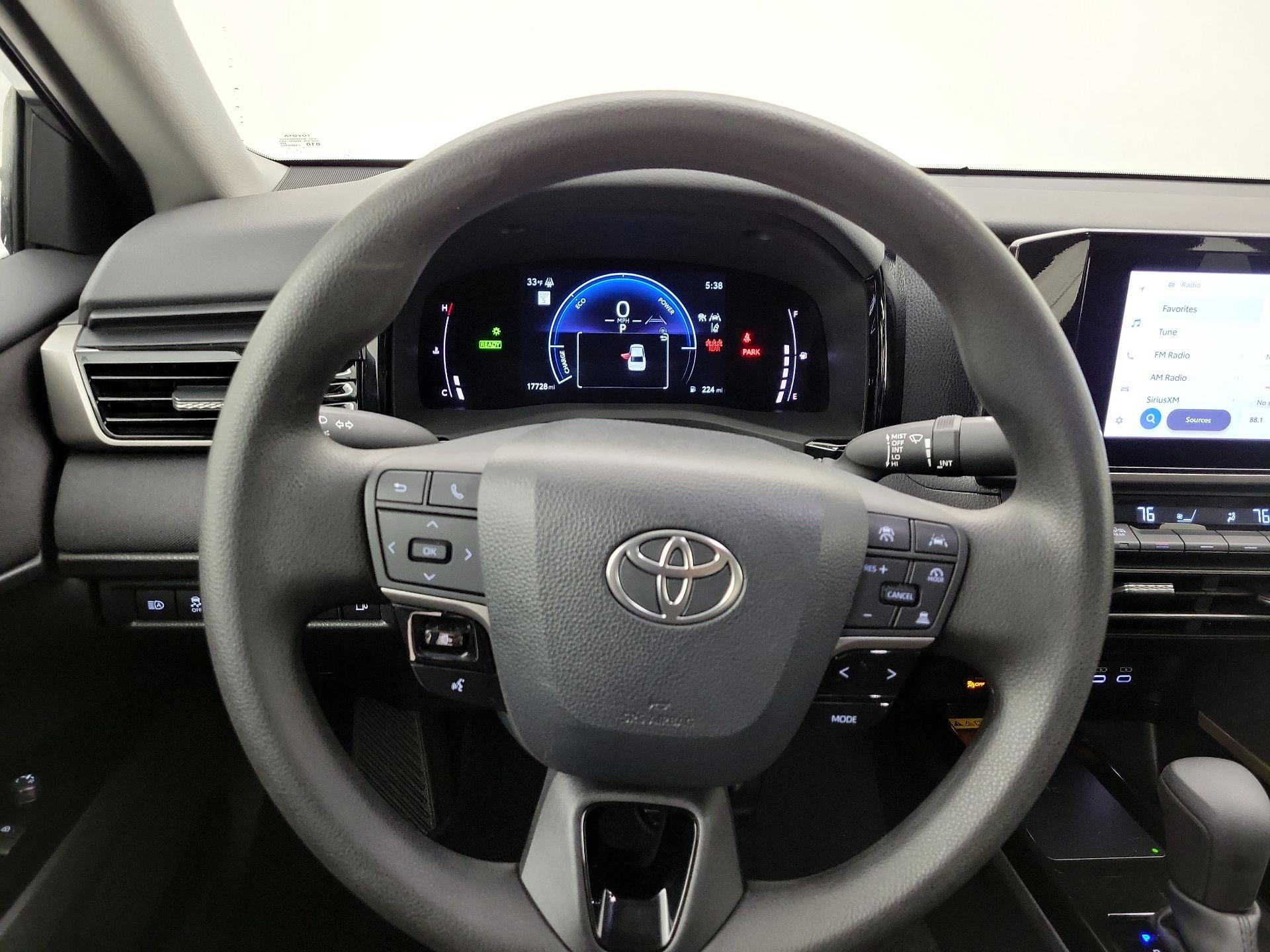 Thumbnail: 2025 Toyota Camry - 10