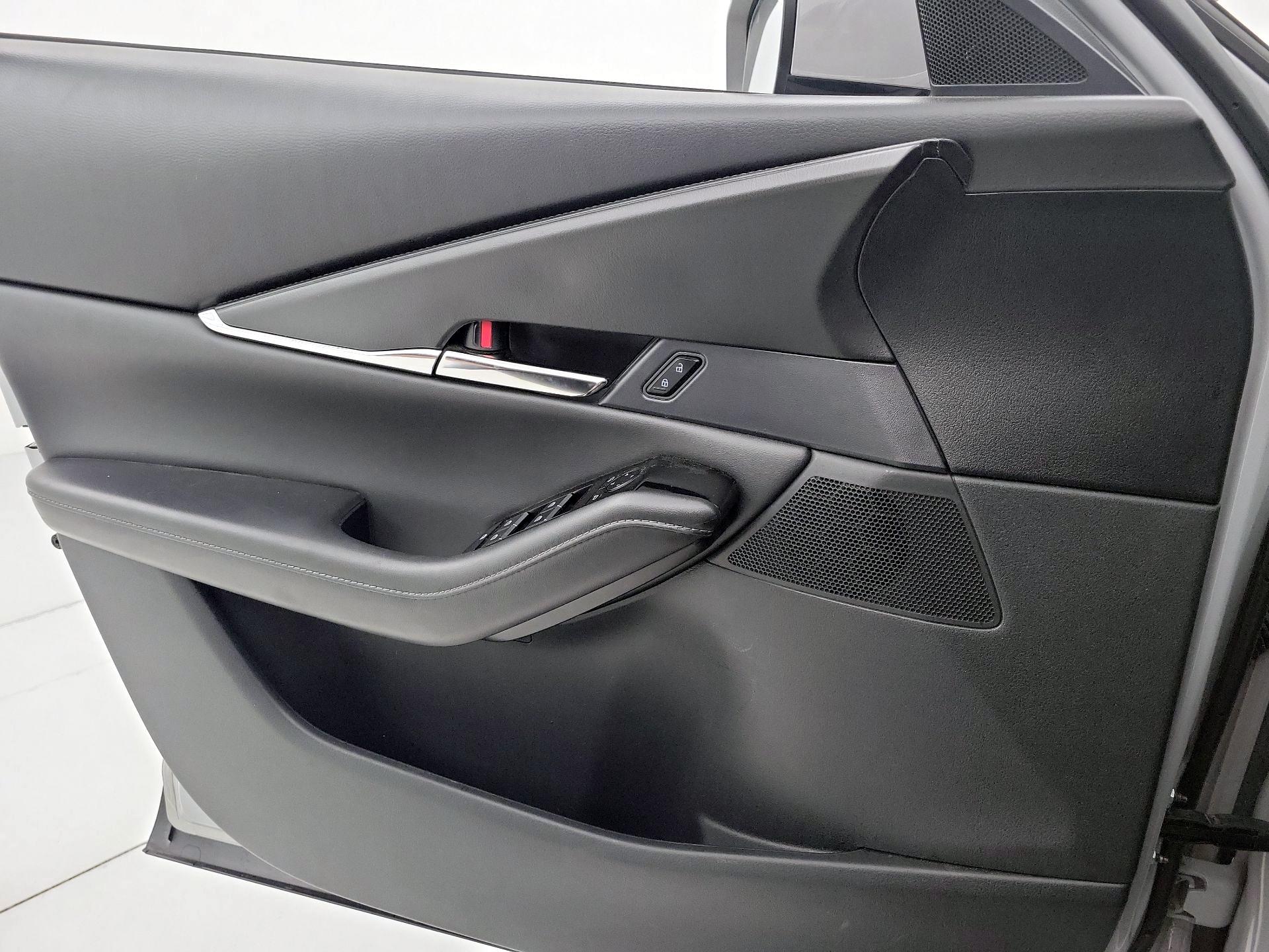 Thumbnail: 2025 Mazda CX-30 - 12