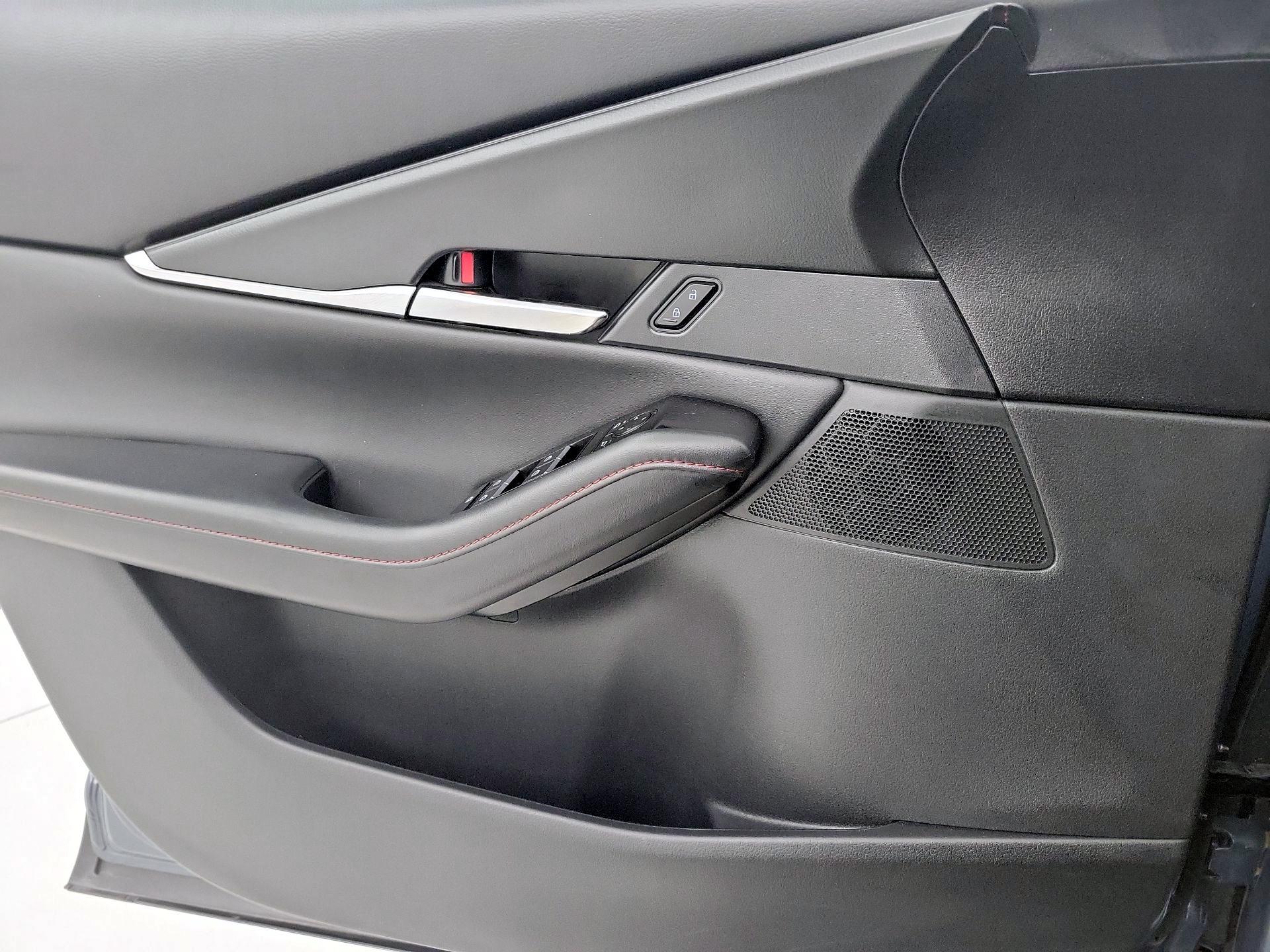 Thumbnail: 2025 Mazda CX-30 - 12