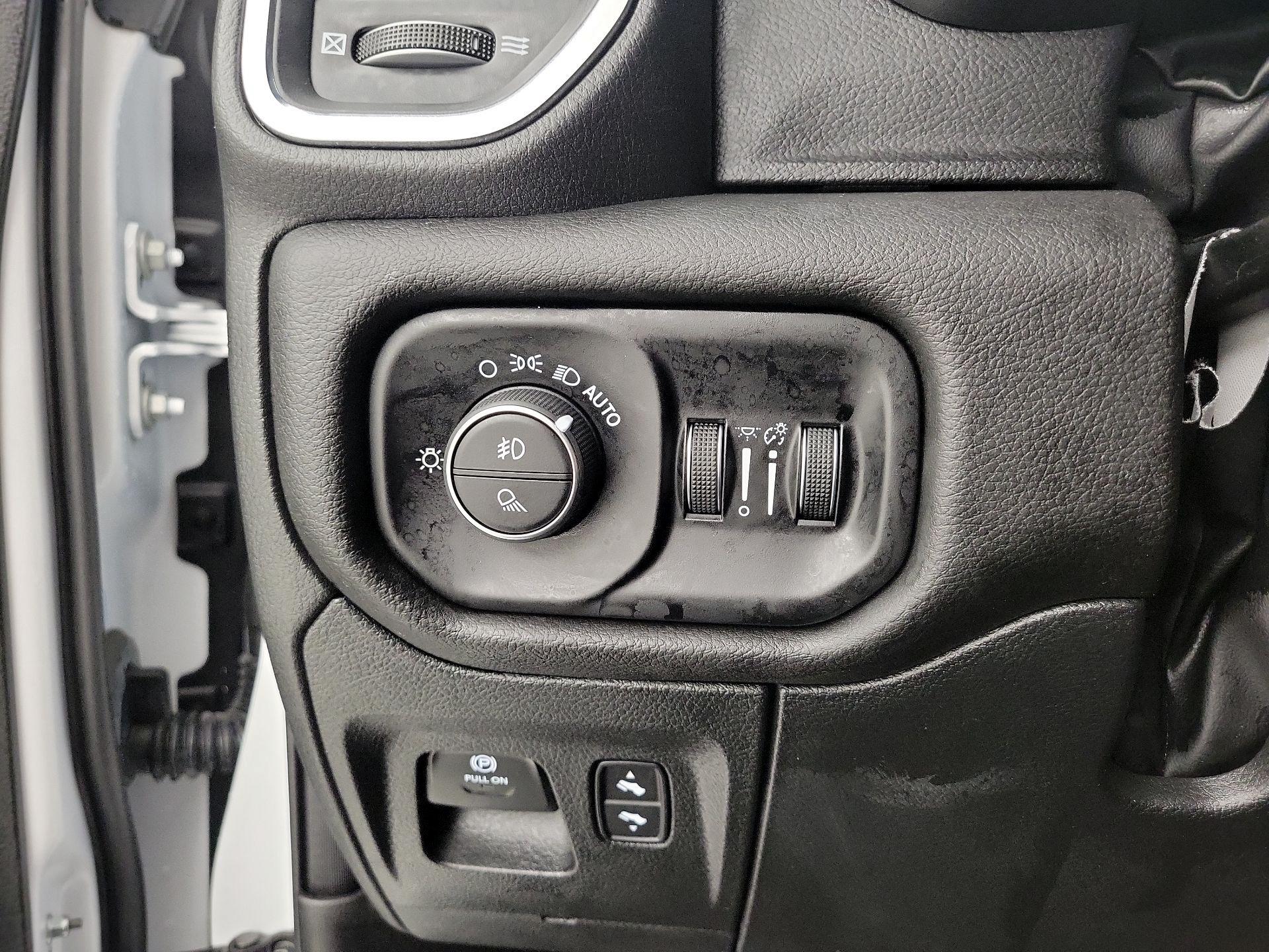 Thumbnail: 2025 RAM 1500 - 13