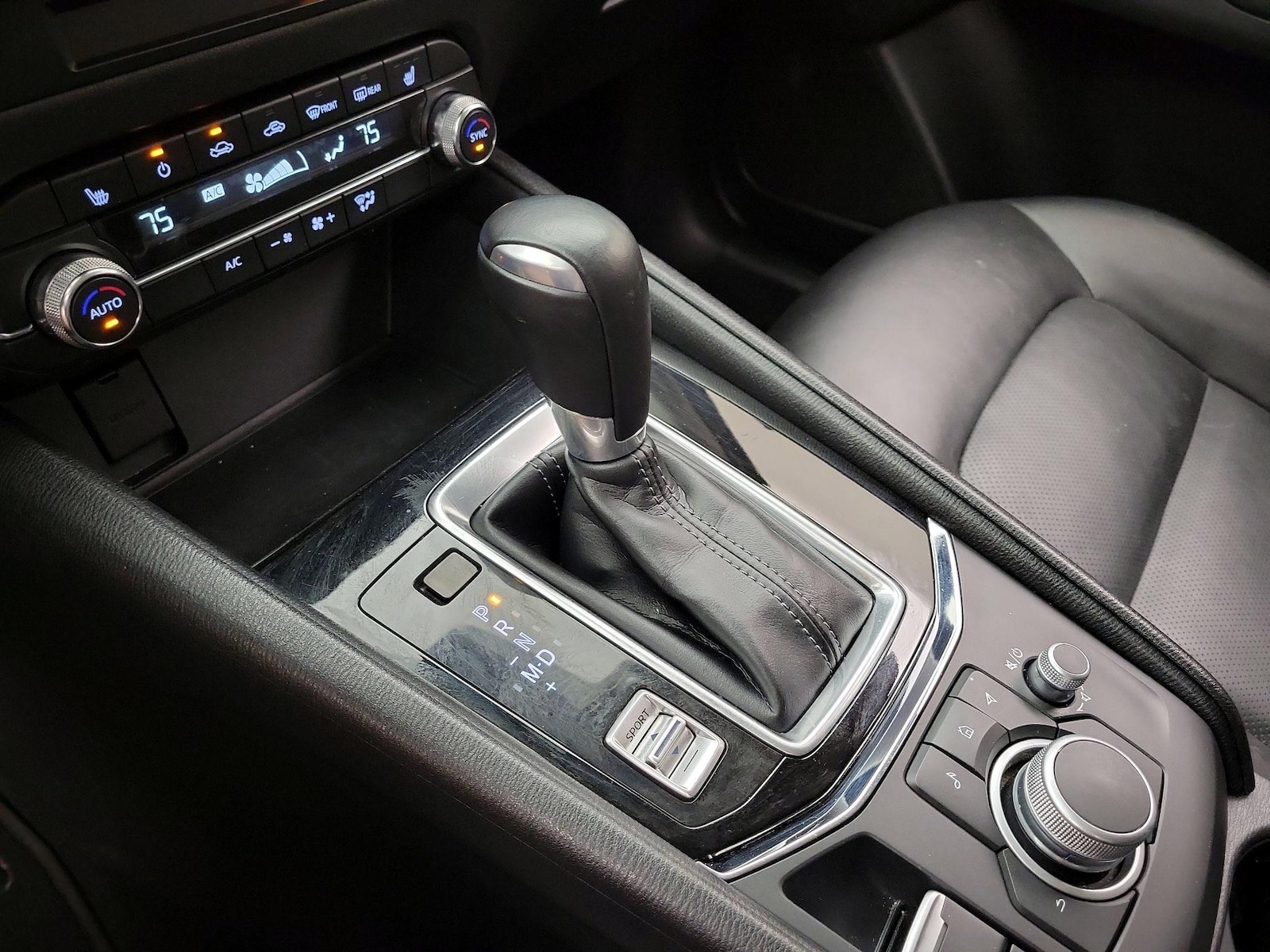 2025 Mazda CX-5 S Select Package - Photo 18