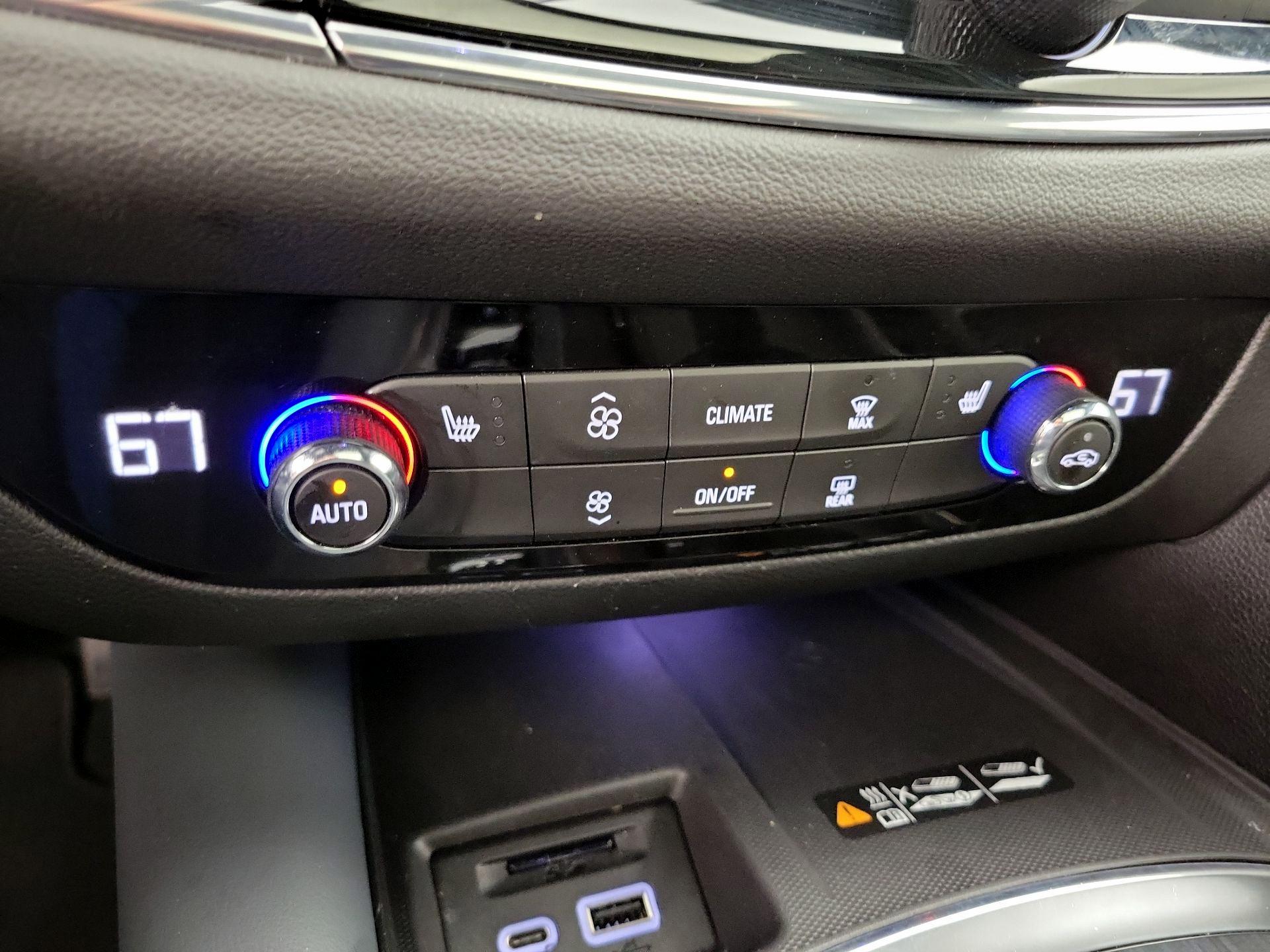 Thumbnail: 2023 Buick Enclave - 17