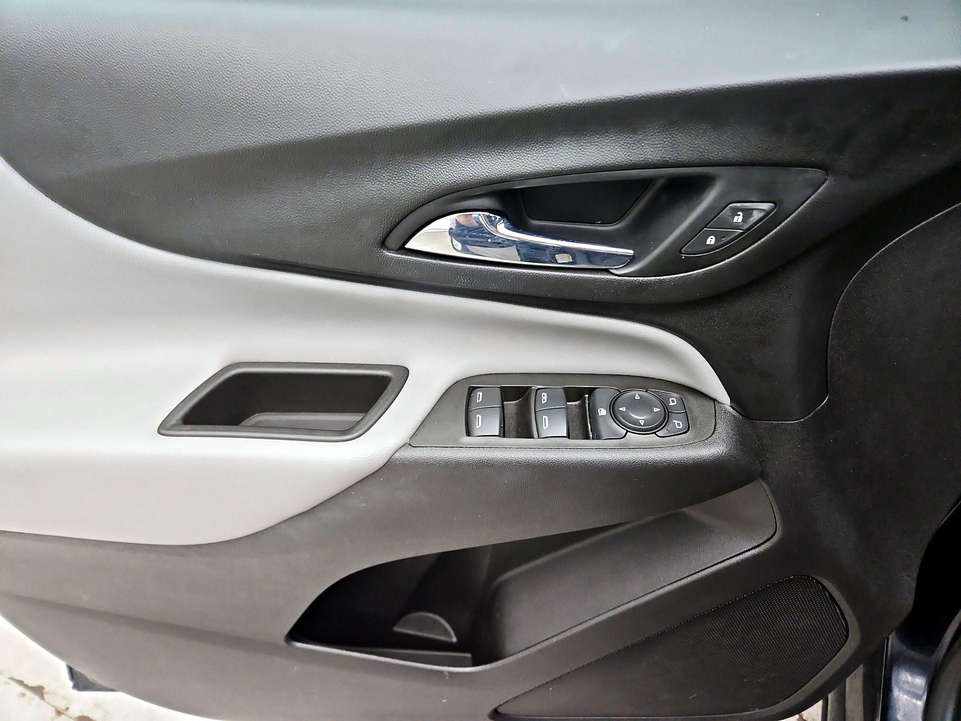 Thumbnail: 2021 Chevrolet Equinox - 12