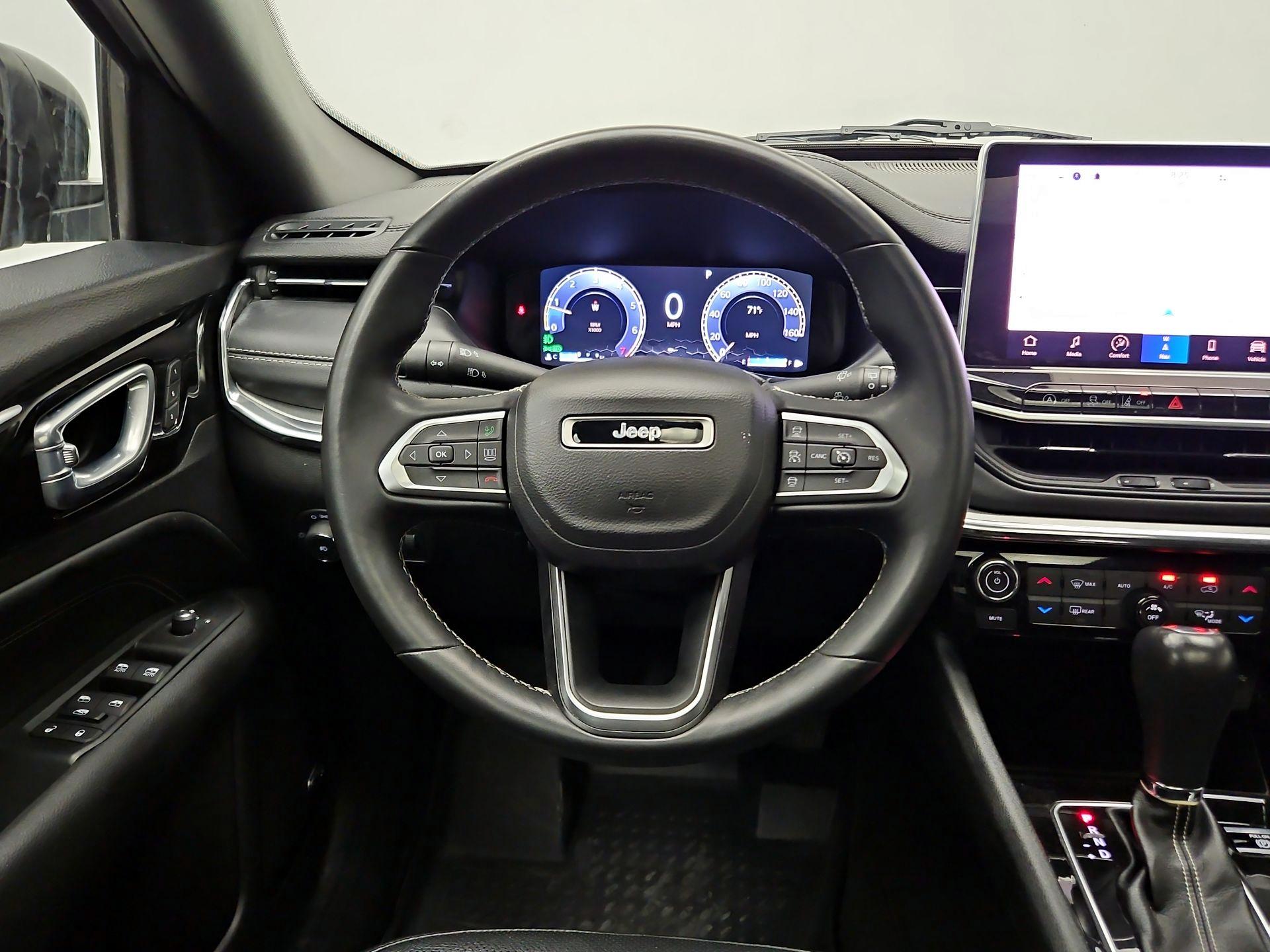 Thumbnail: 2022 Jeep Compass - 10