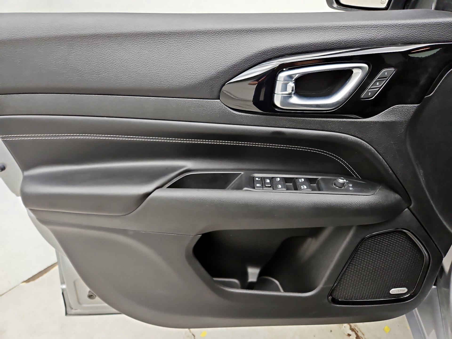 Thumbnail: 2022 Jeep Compass - 12