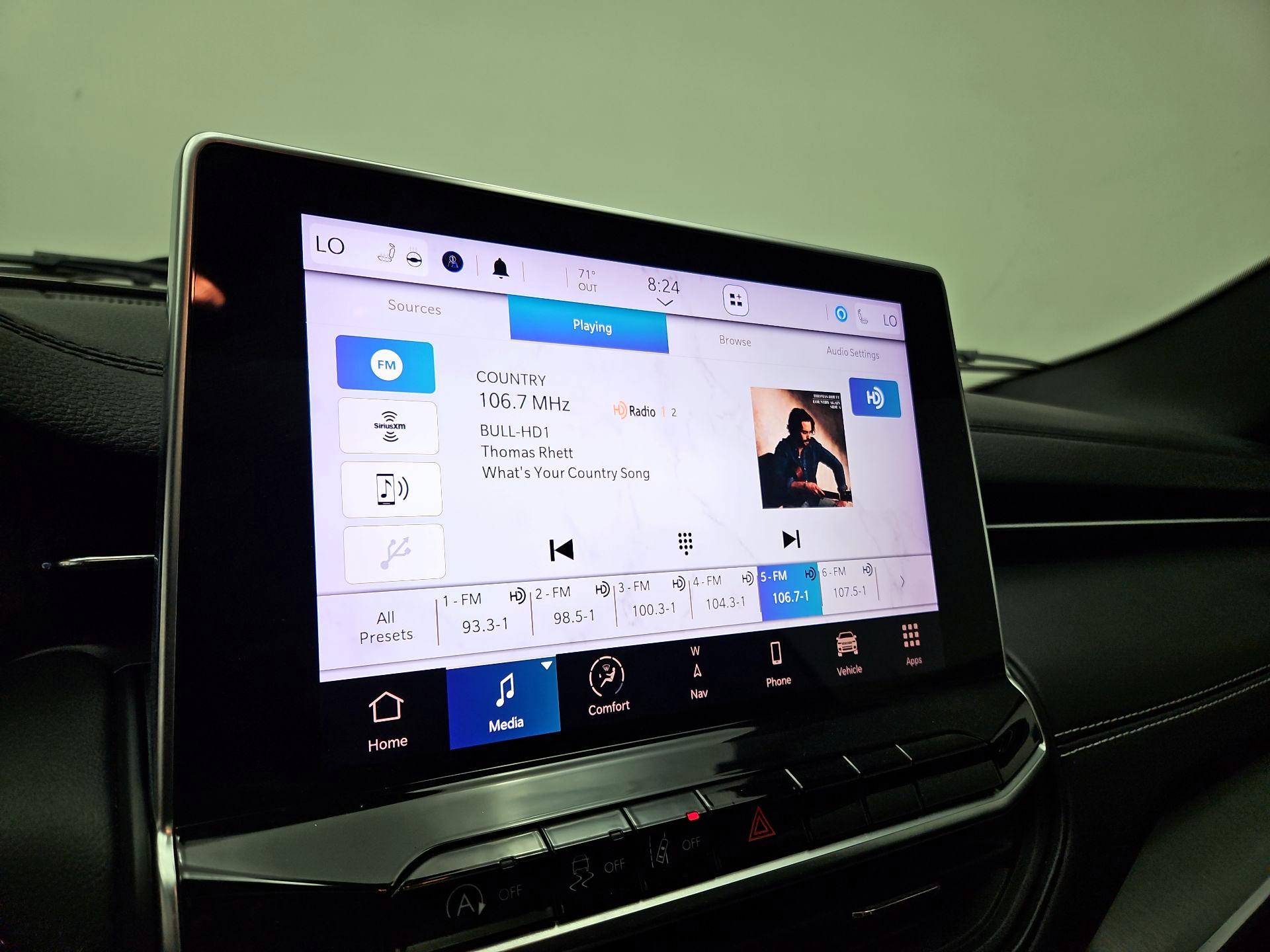 Thumbnail: 2022 Jeep Compass - 16