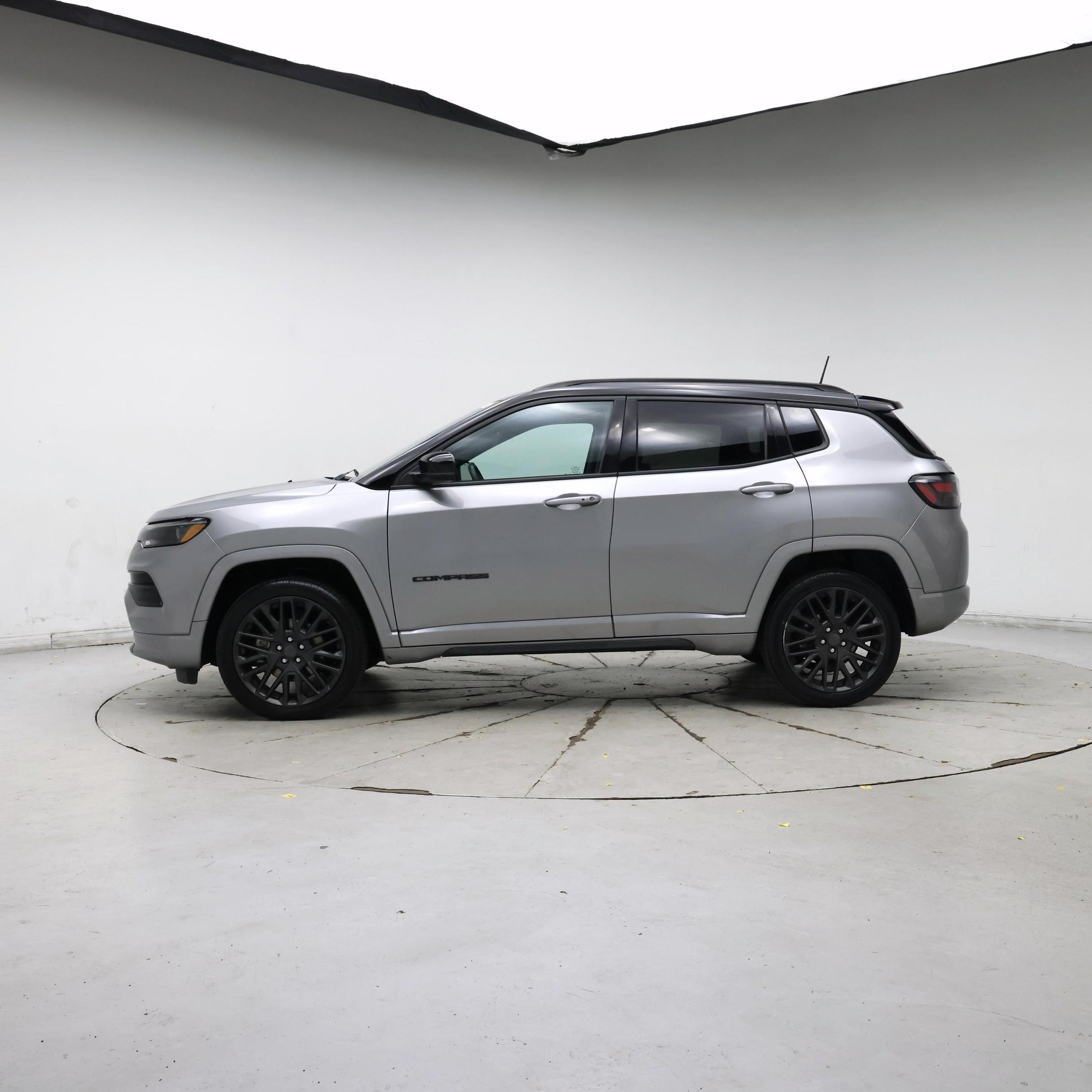 Thumbnail: 2022 Jeep Compass - 3