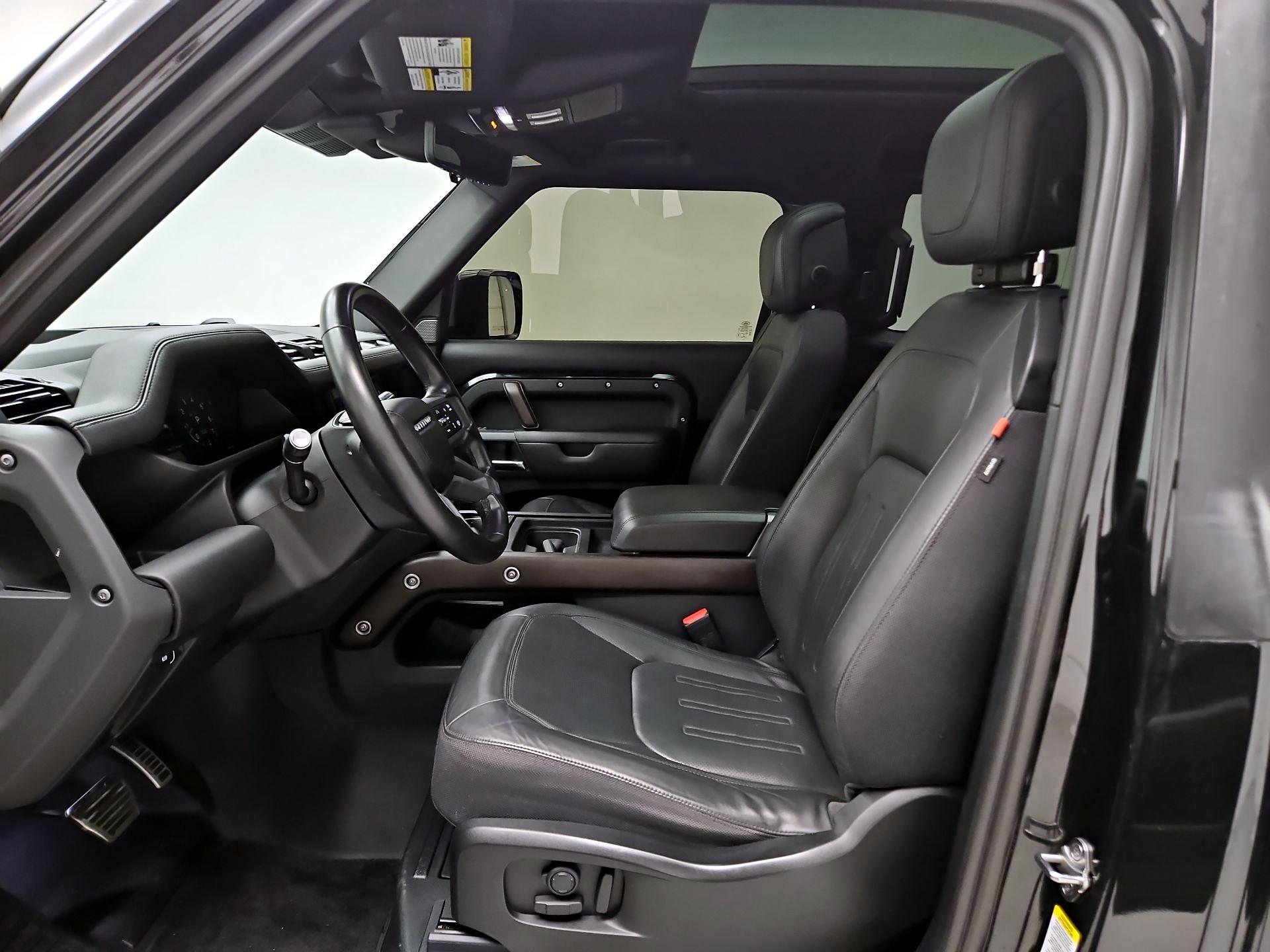 Thumbnail: 2021 Land Rover Defender - 9