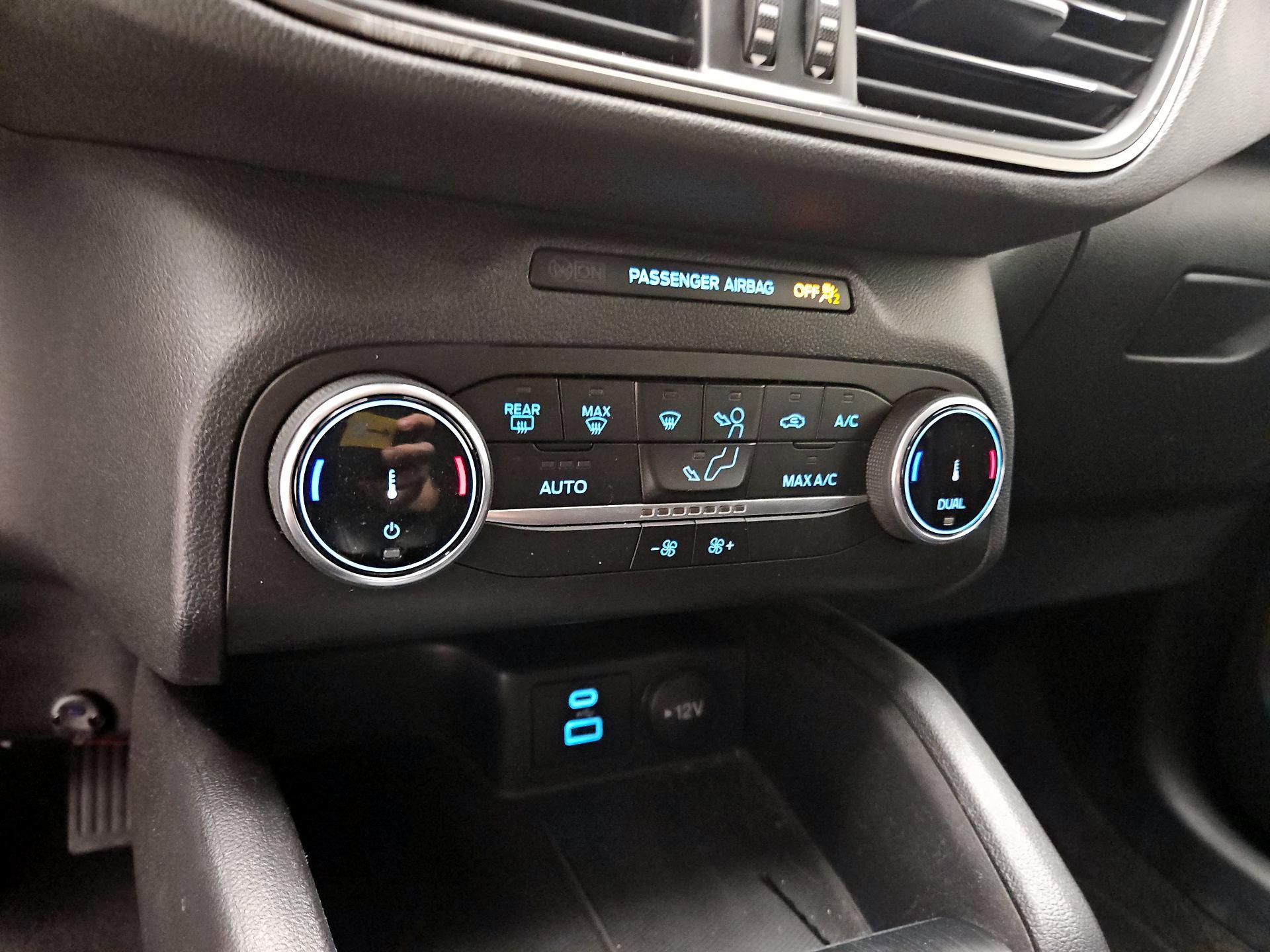 Thumbnail: 2023 Ford Escape - 16