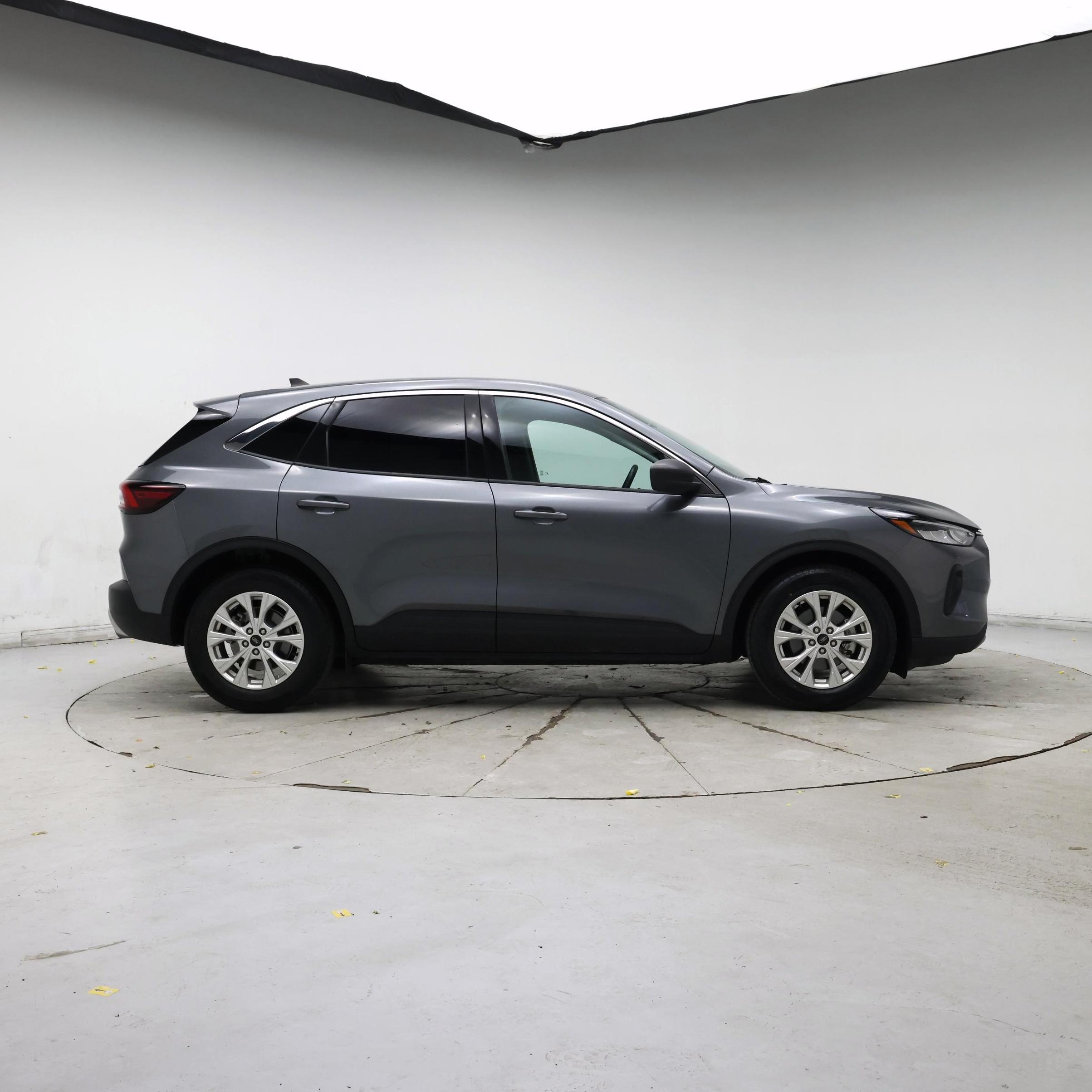 Thumbnail: 2023 Ford Escape - 7