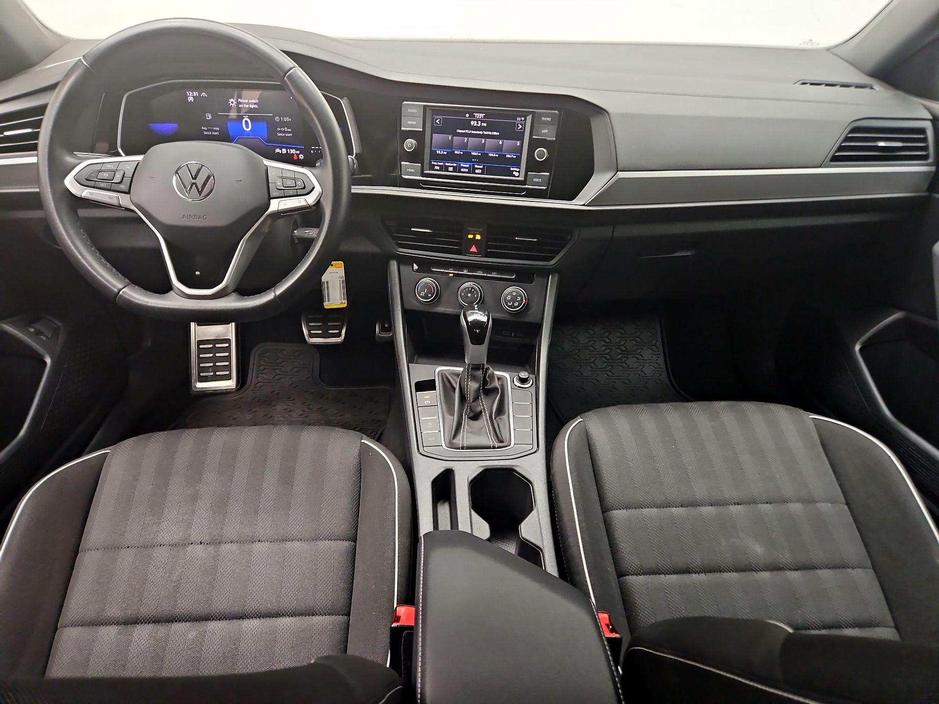 Thumbnail: 2023 Volkswagen Jetta - 9