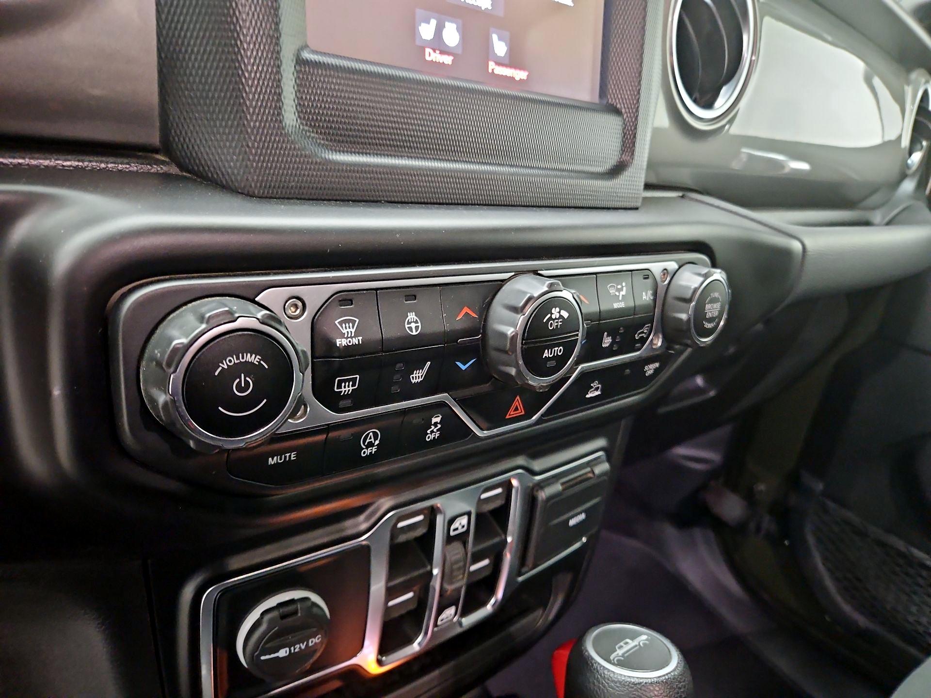 Thumbnail: 2021 Jeep Gladiator - 16