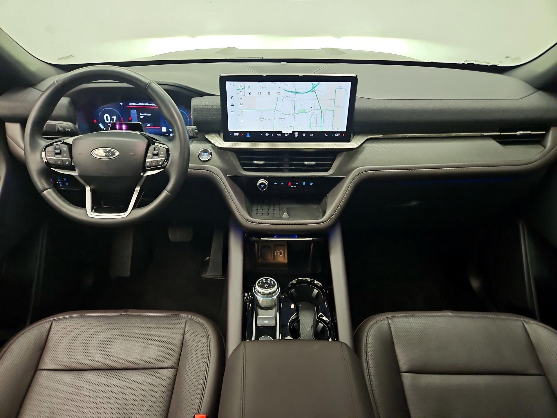 Thumbnail: 2025 Ford Explorer - 9