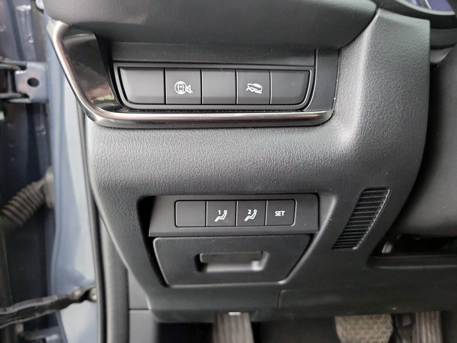 Thumbnail: 2025 Mazda CX-30 - 13