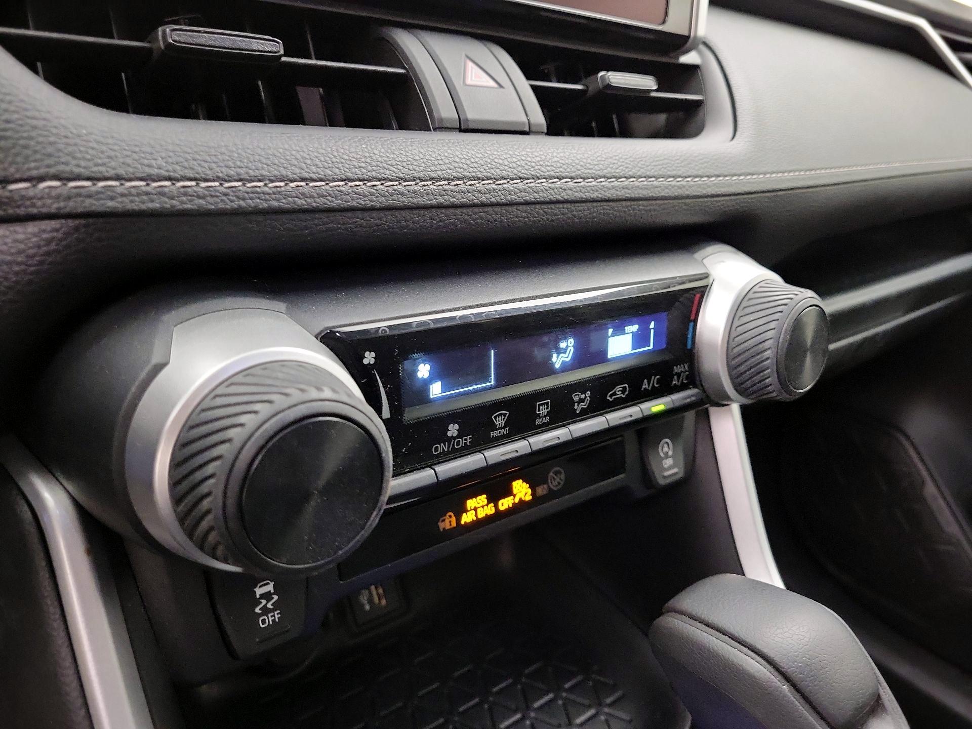 Thumbnail: 2024 Toyota RAV4 - 17