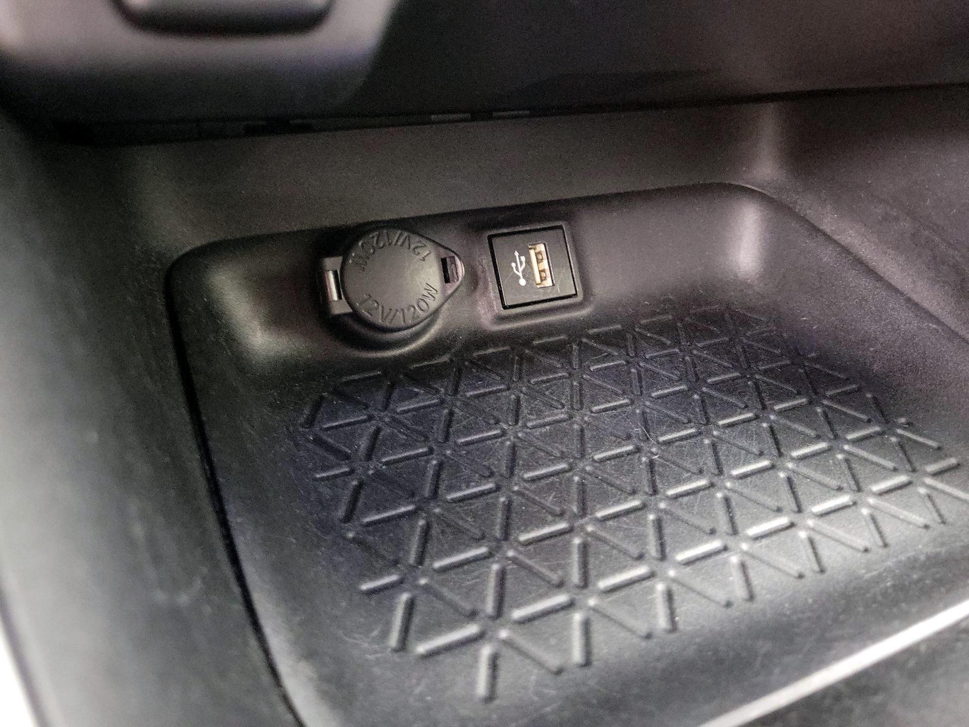 Thumbnail: 2024 Toyota RAV4 - 19