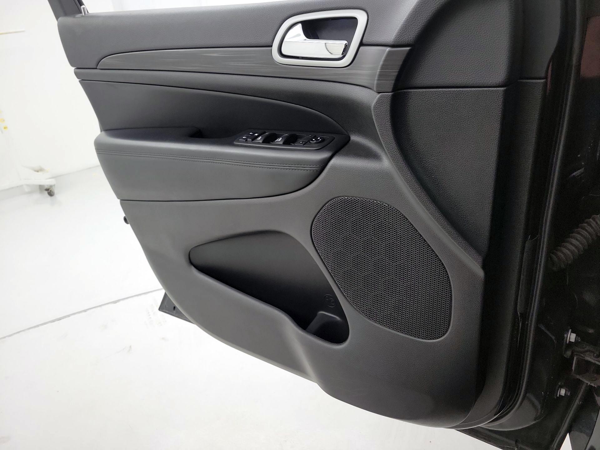 Thumbnail: 2021 Jeep Grand Cherokee - 12