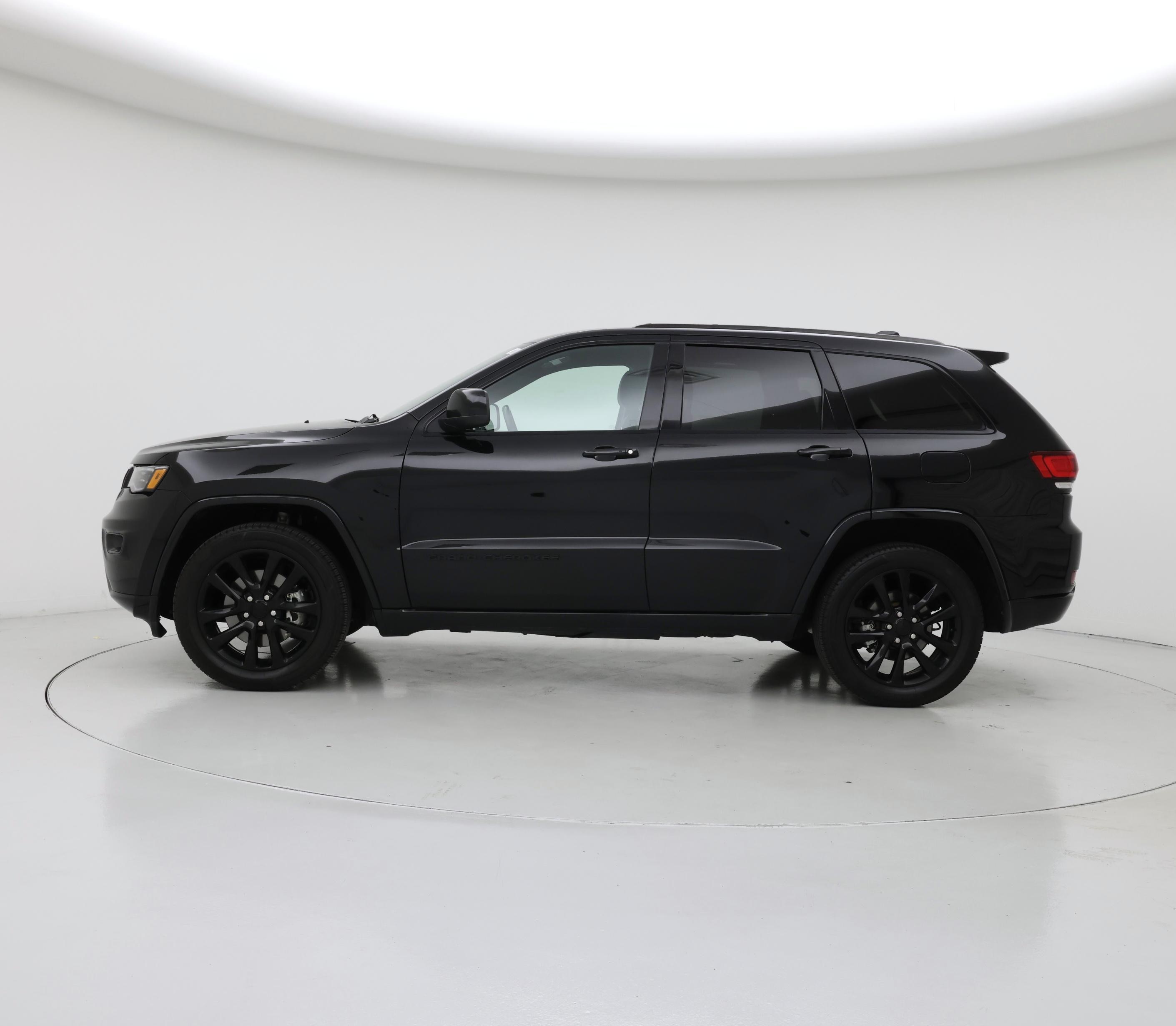 Thumbnail: 2021 Jeep Grand Cherokee - 3