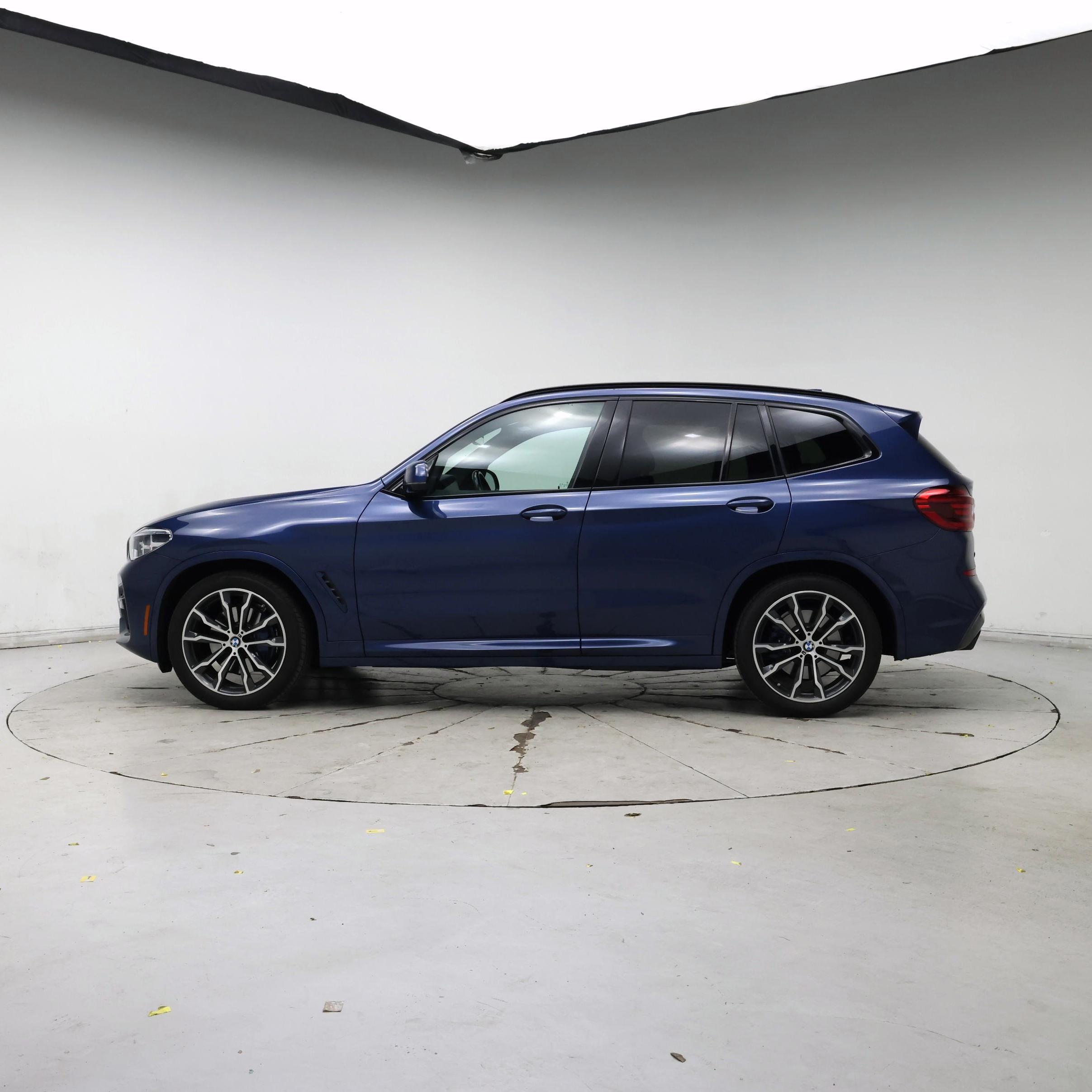 Thumbnail: 2021 BMW X3 - 3