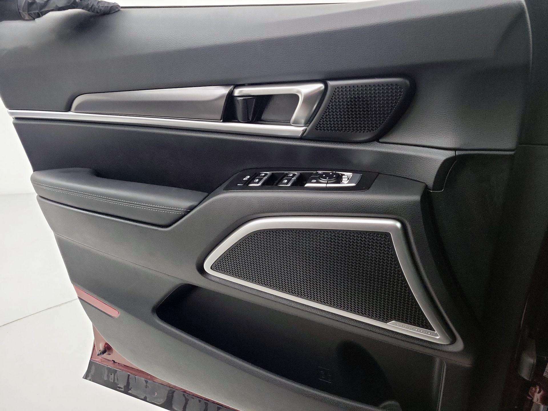 Thumbnail: 2023 Kia Telluride - 12