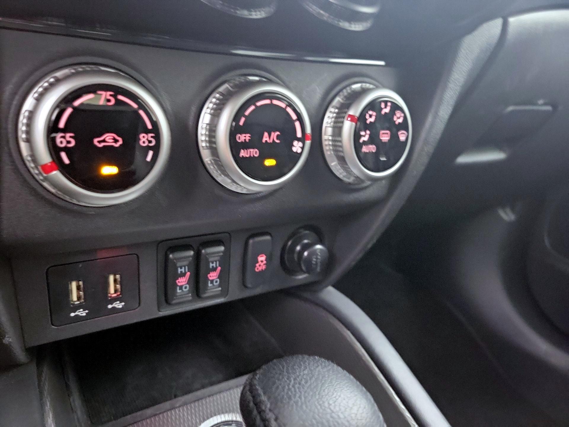 Thumbnail: 2025 Mitsubishi Outlander Sport - 16