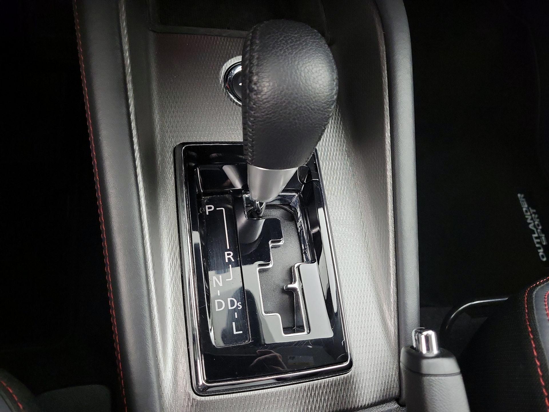Thumbnail: 2025 Mitsubishi Outlander Sport - 17