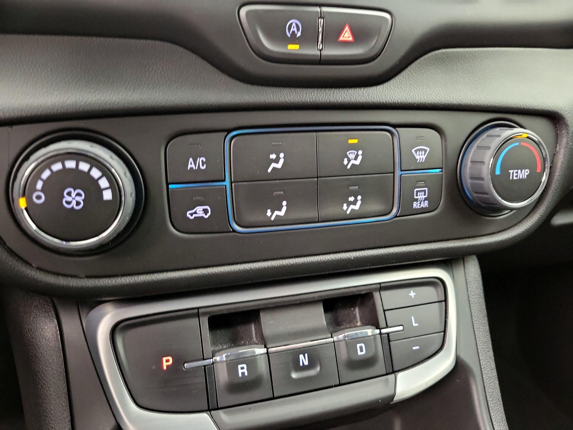 Thumbnail: 2022 GMC Terrain - 16