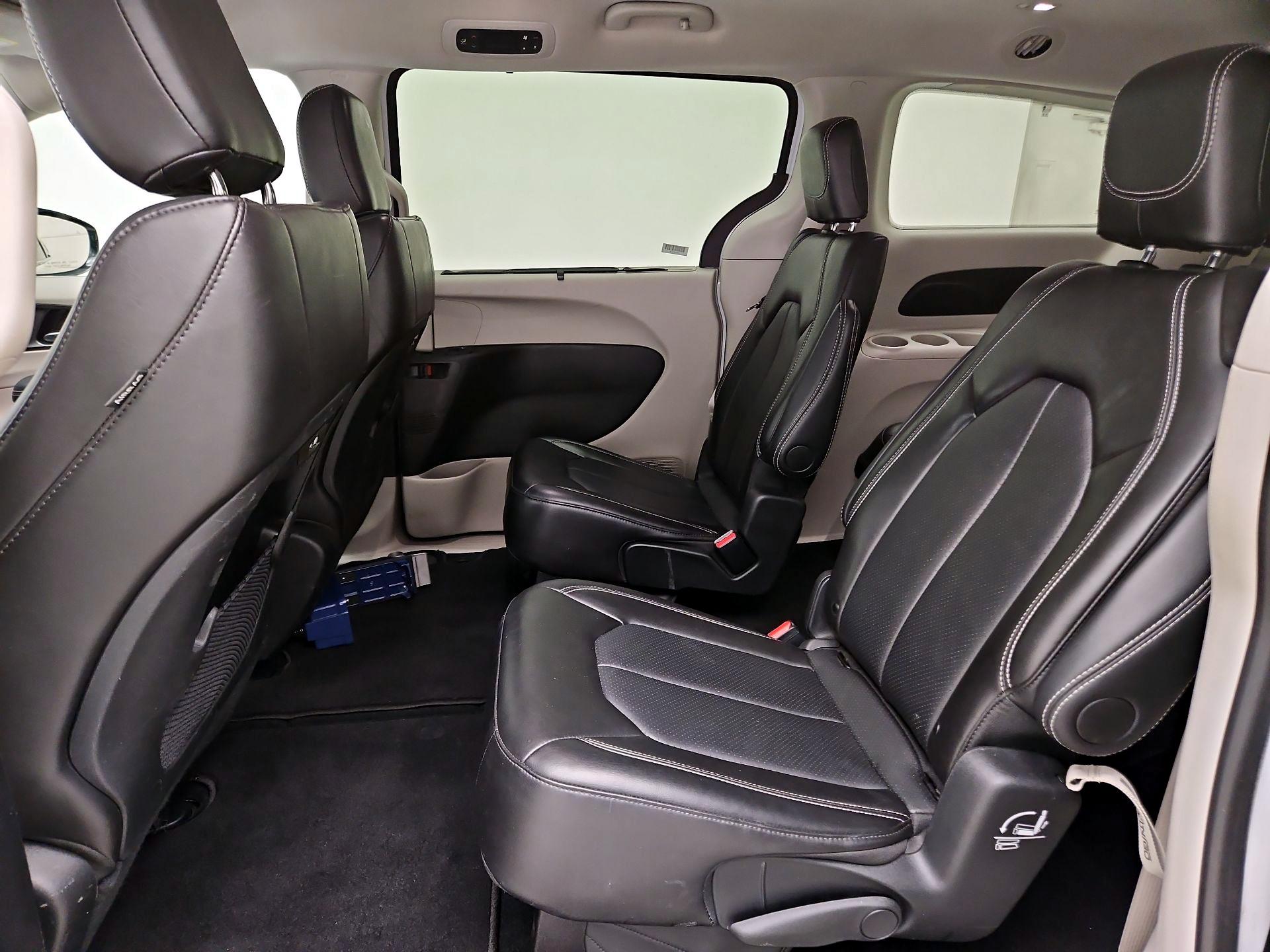 Thumbnail: 2024 Chrysler Pacifica - 19