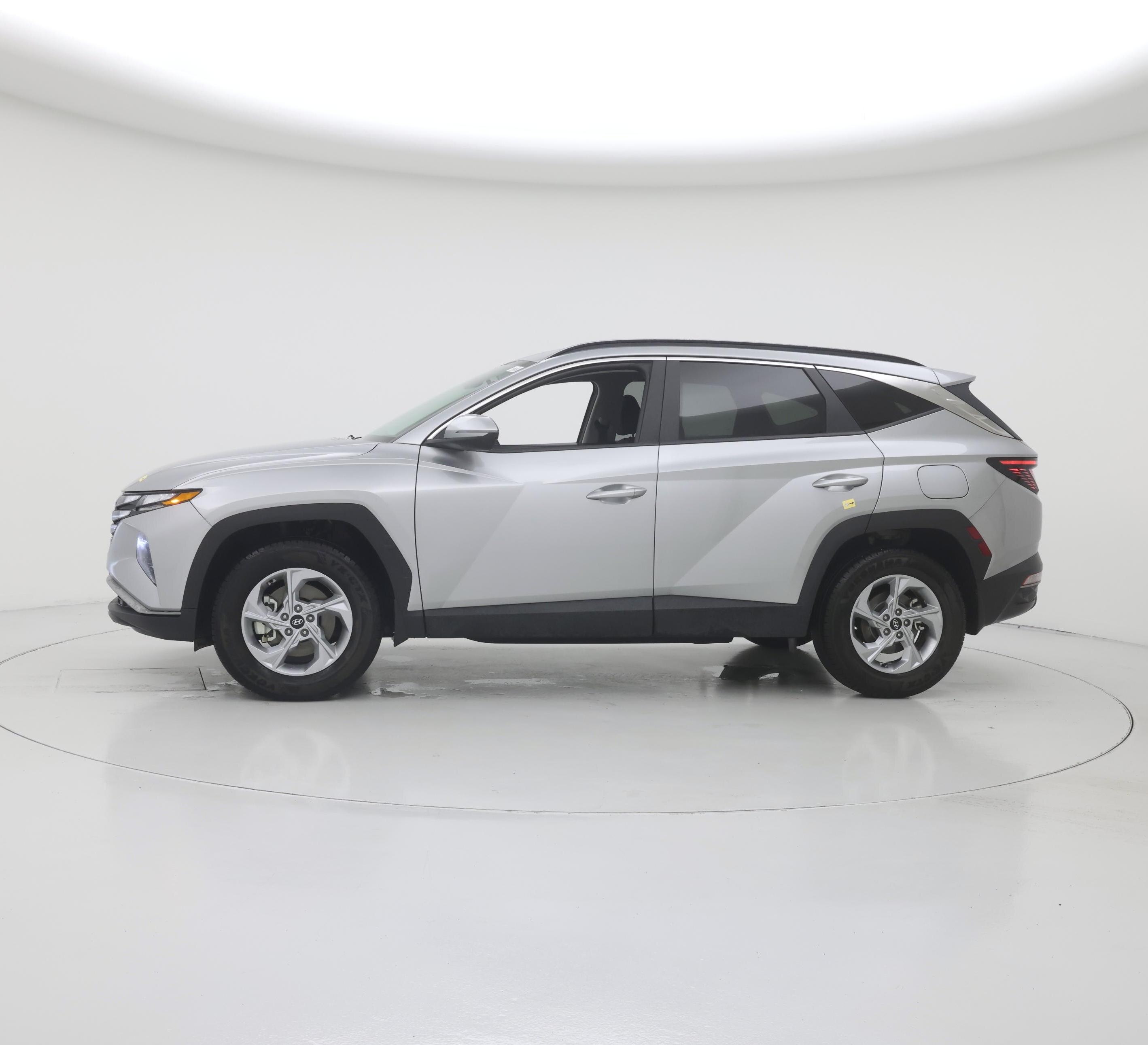 Thumbnail: 2023 Hyundai Tucson - 3