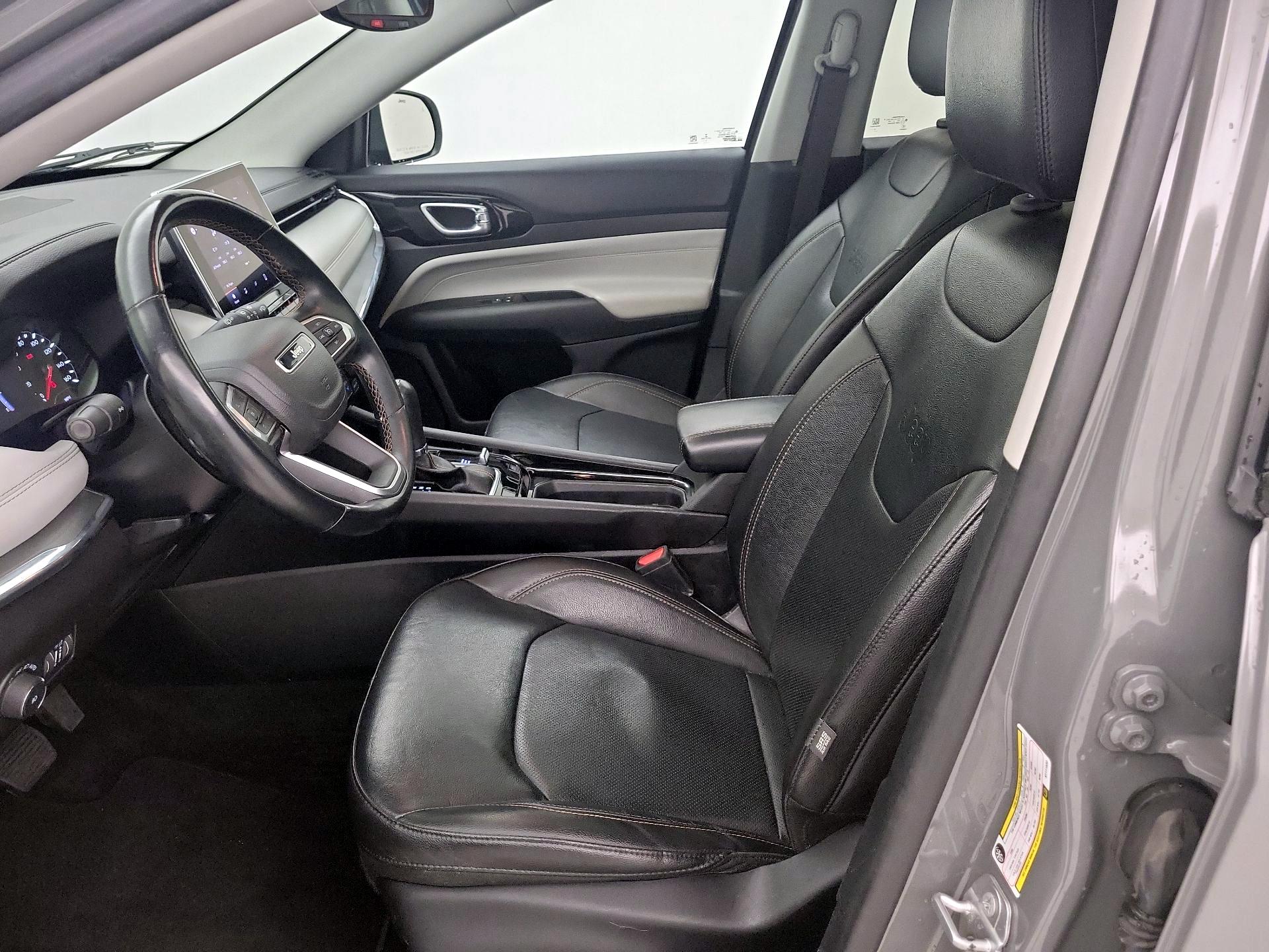 Thumbnail: 2022 Jeep Compass - 11