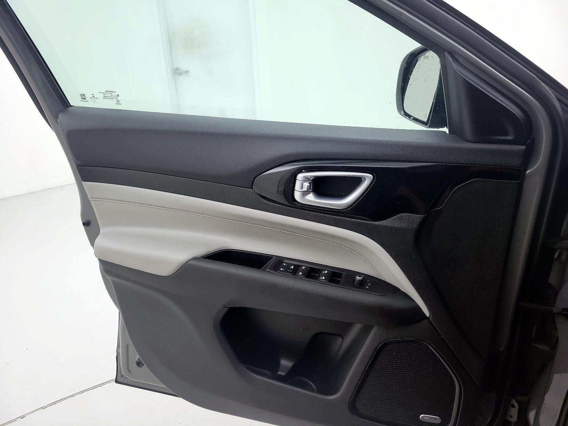 Thumbnail: 2022 Jeep Compass - 12